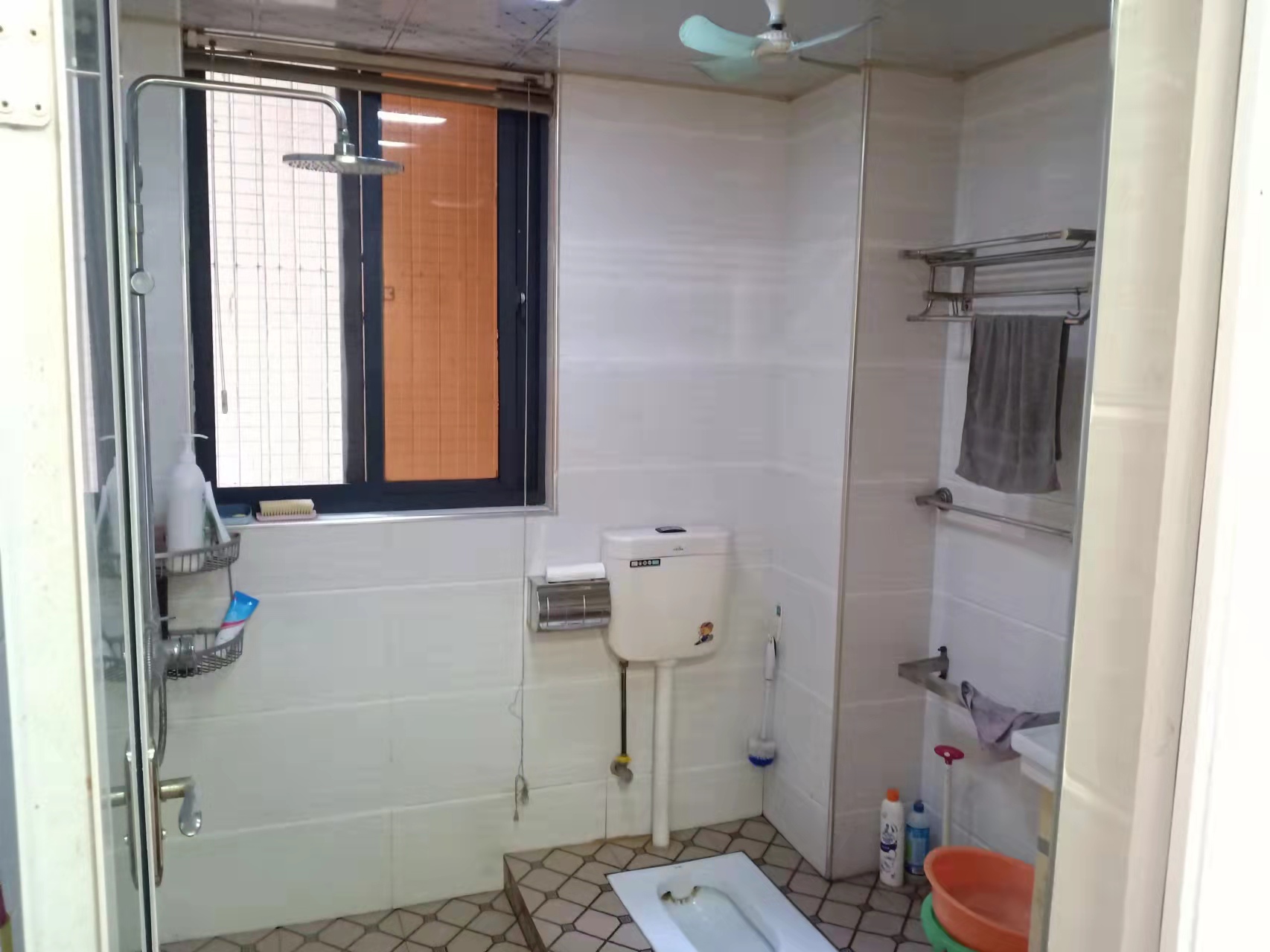 盛世东方  2室2厅1卫    55.8万 盛世东方  2室2厅1卫    55.8万卫生间