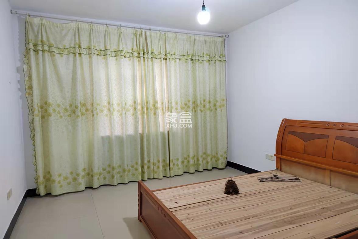 云峰小区  2室2厅1卫    1200.0元/月 云峰小区  2室2厅1卫    1200.0元/月室内图1