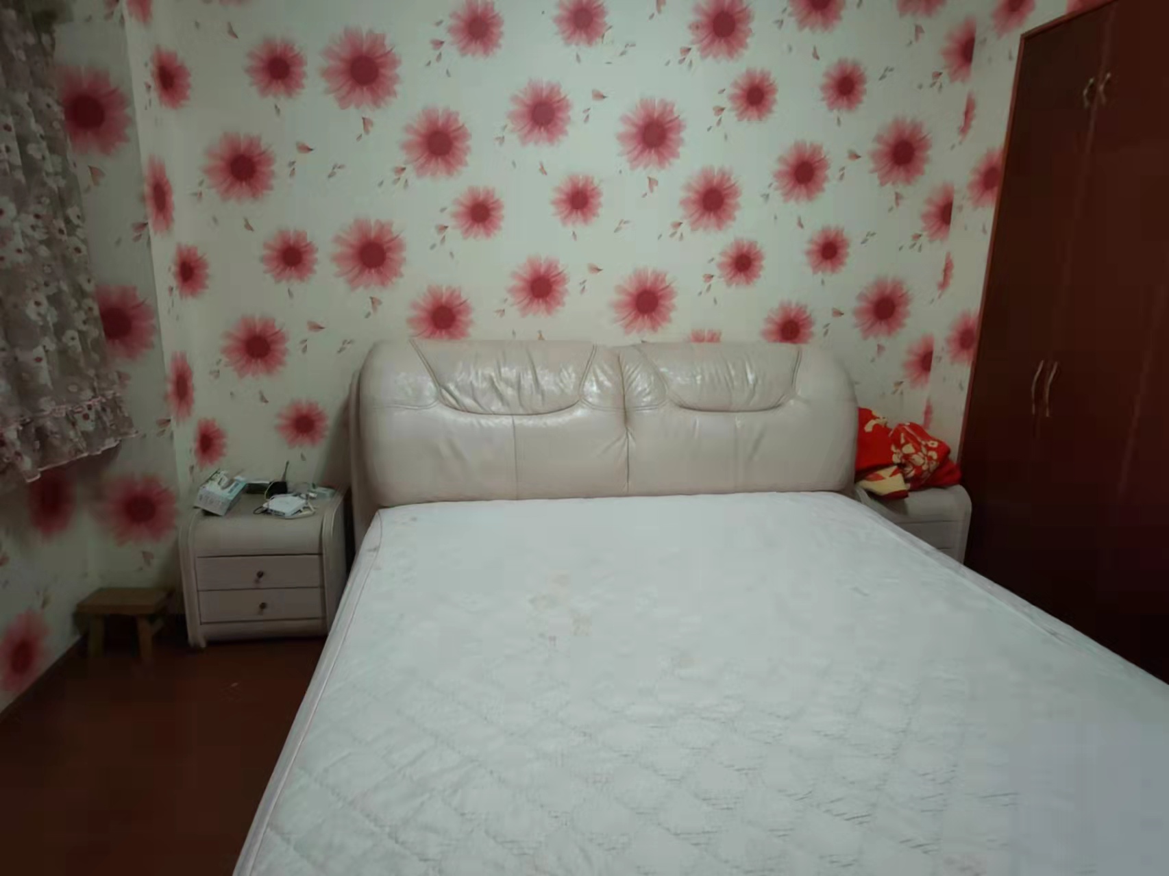 滨江财富中心 3室2厅1卫 62.8万 滨江财富中心 3室2厅1卫 62.8万客厅