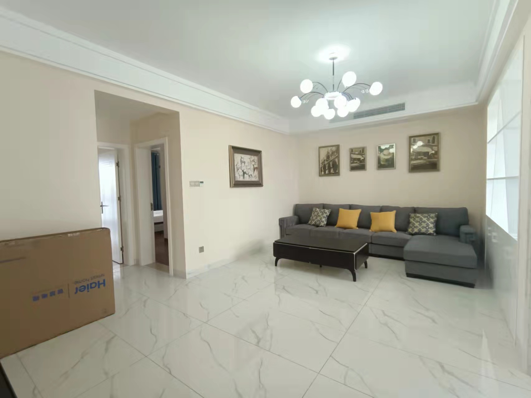 天酬尚都  3室2厅2卫    2800.0元/月 天酬尚都  3室2厅2卫    2800.0元/月户型图