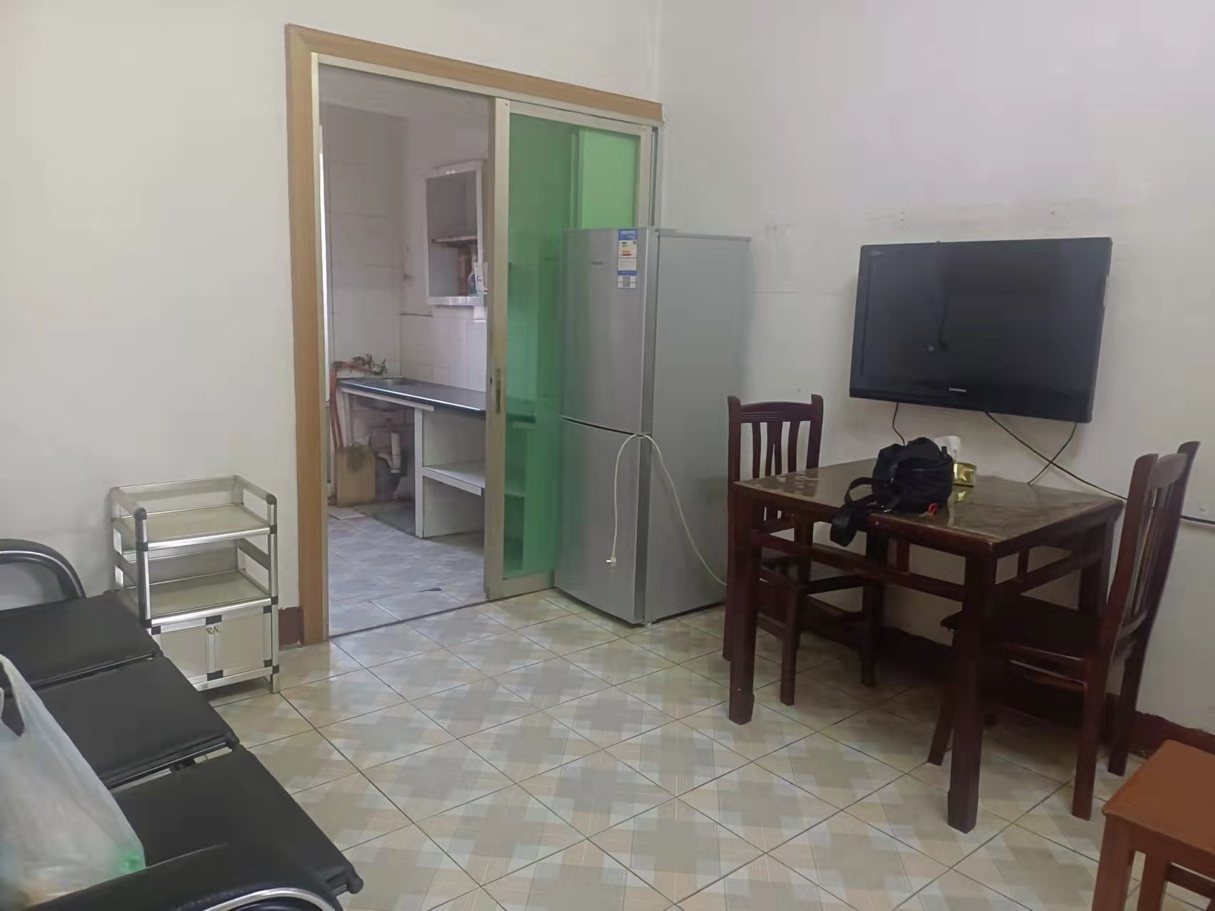 新华二村 2室1厅1卫 800.00元/月 新华二村 2室1厅1卫 800.00元/月室内图