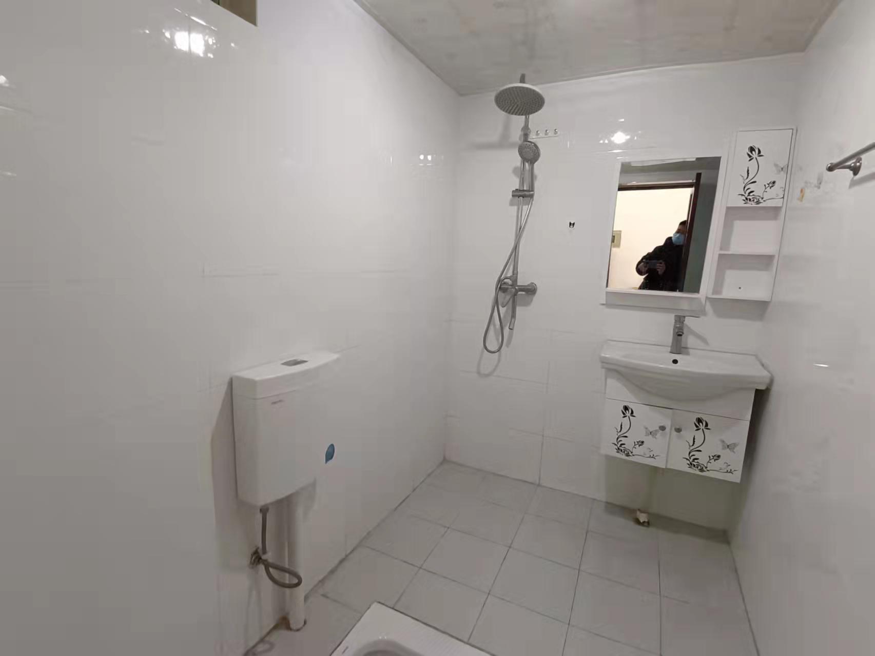 南湖锦苑 1室1厅1卫 1700.0元/月 南湖锦苑 1室1厅1卫 1700.0元/月室内图