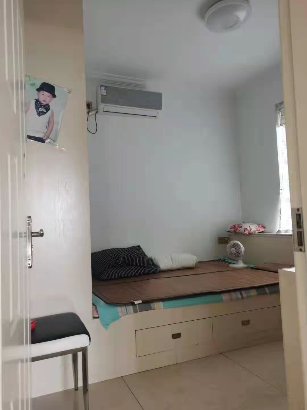 铂金时代 3室2厅1卫 2000.0元/月 铂金时代 3室2厅1卫 2000.0元/月室内图