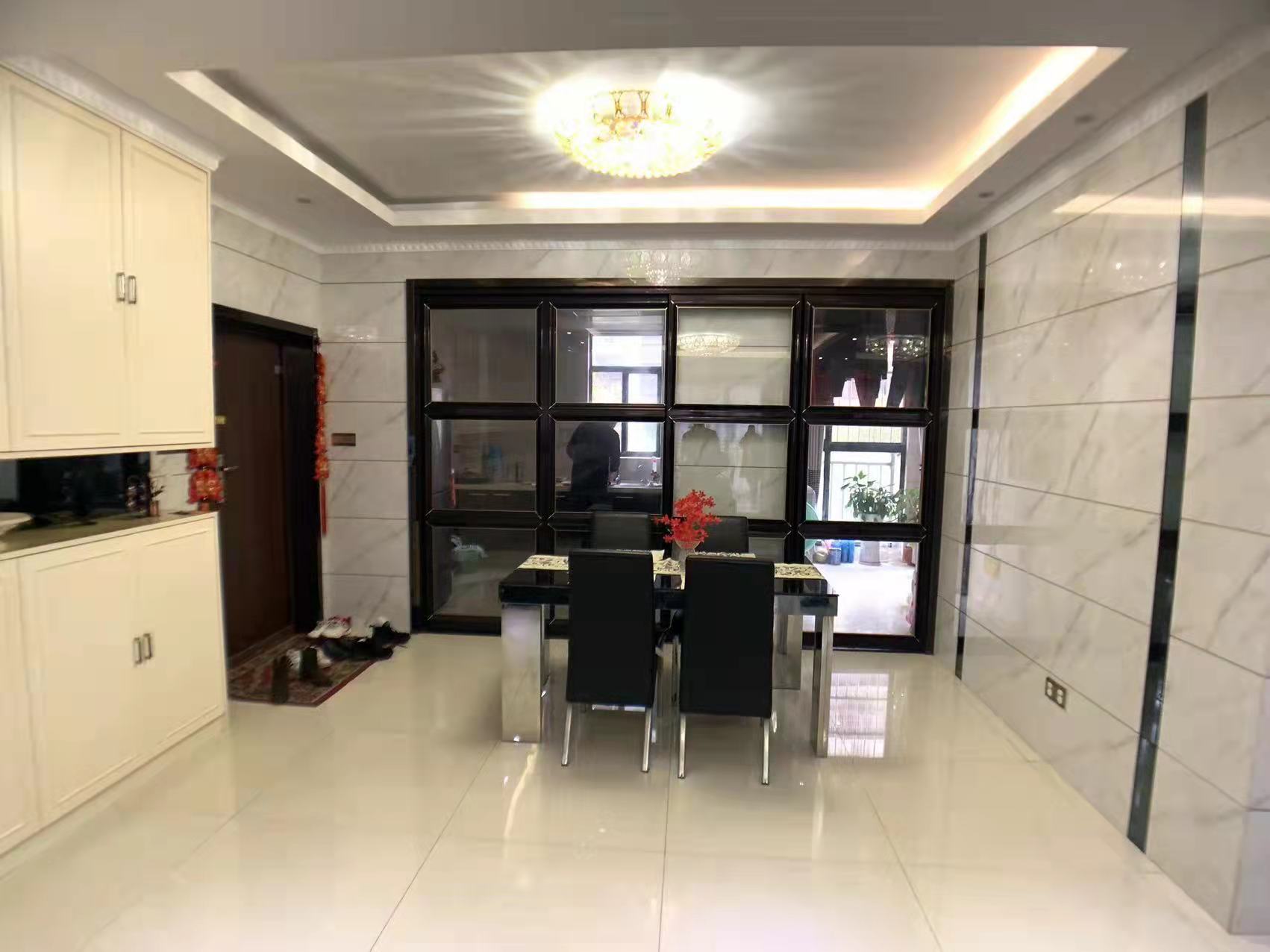 山水文园 3室2厅2卫 69.8万 山水文园 3室2厅2卫 69.8万客厅