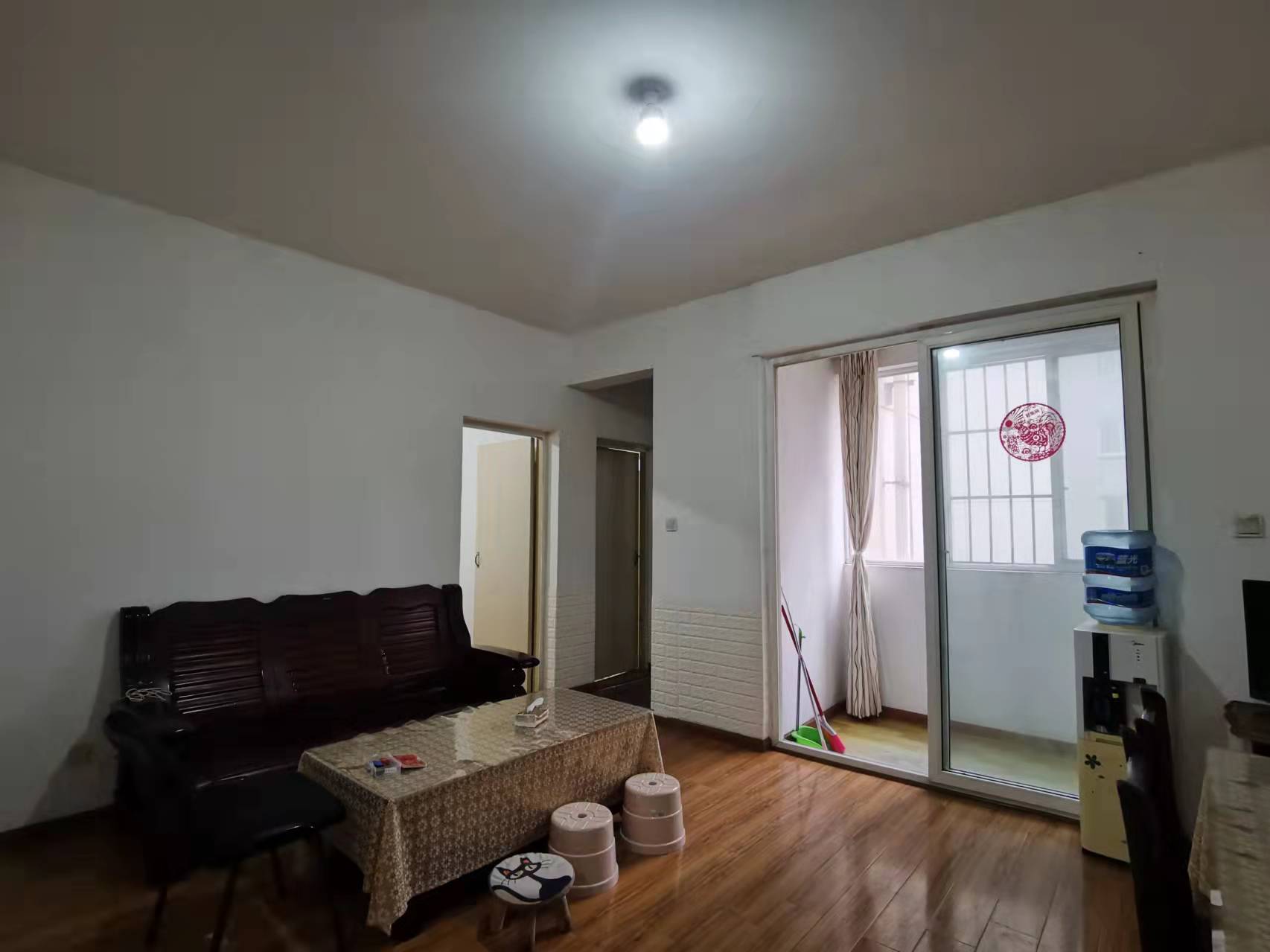 南湖锦苑 2室1厅1卫 1700.0元/月 南湖锦苑 2室1厅1卫 1700.0元/月室内图