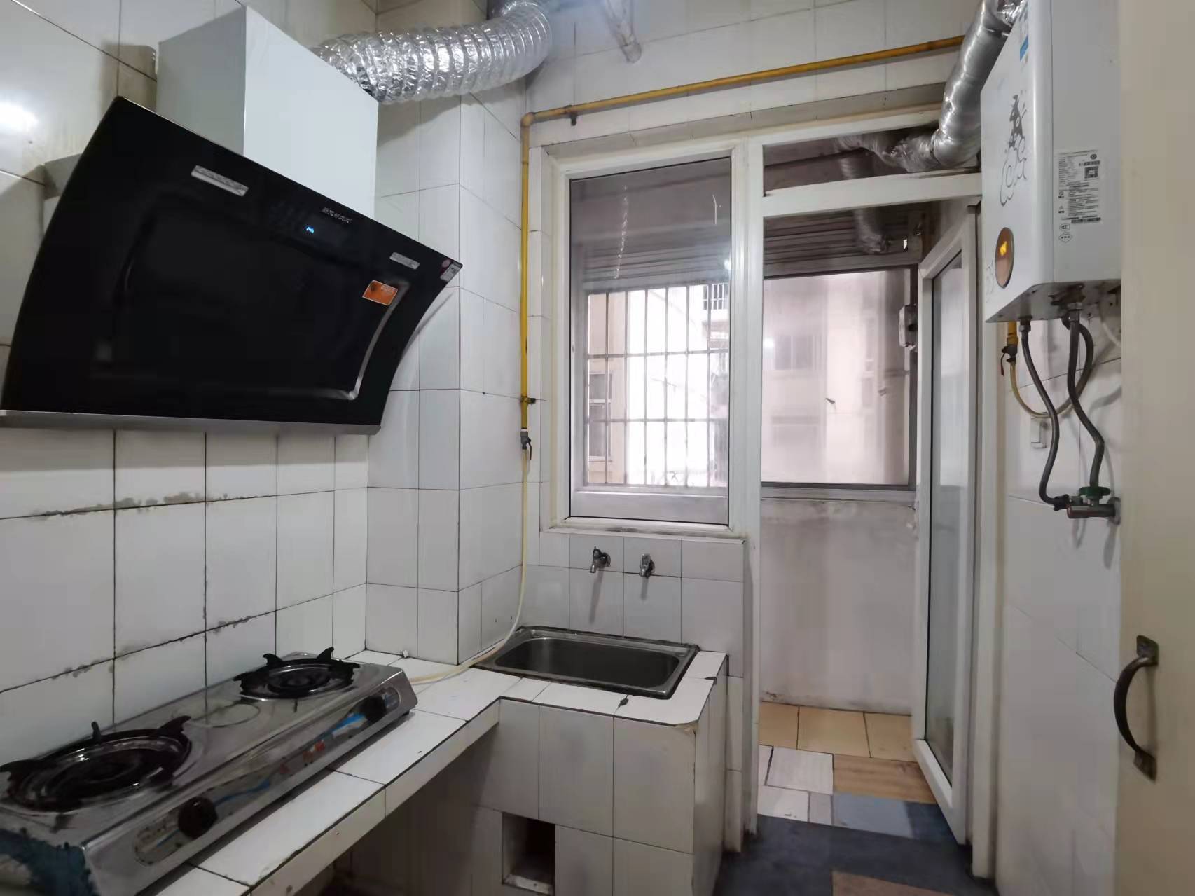 南湖锦苑 2室1厅1卫 1700.0元/月 南湖锦苑 2室1厅1卫 1700.0元/月室内图