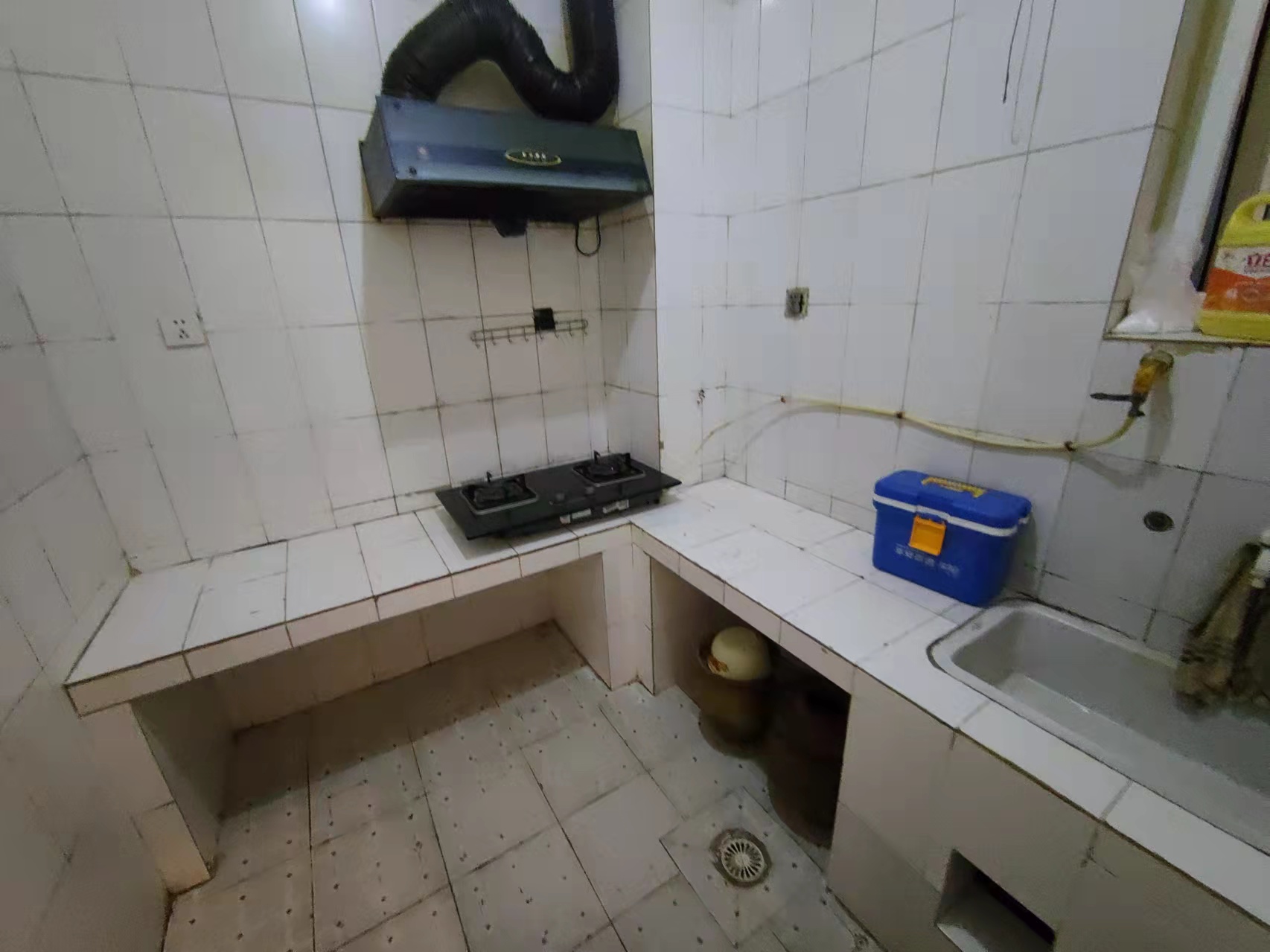 南湖锦苑 2室2厅1卫 1800.0元/月 南湖锦苑 2室2厅1卫 1800.0元/月室内图