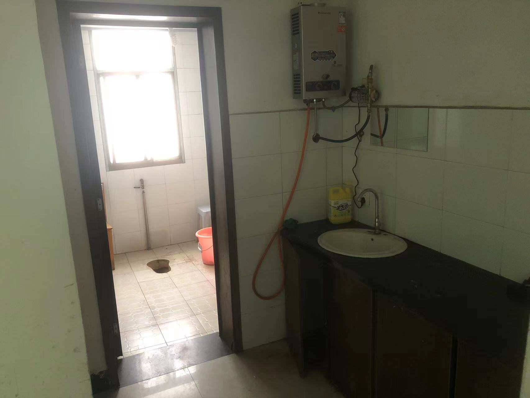 富竹苑  3室2厅2卫    900.0元/月 富竹苑  3室2厅2卫    900.0元/月室内图