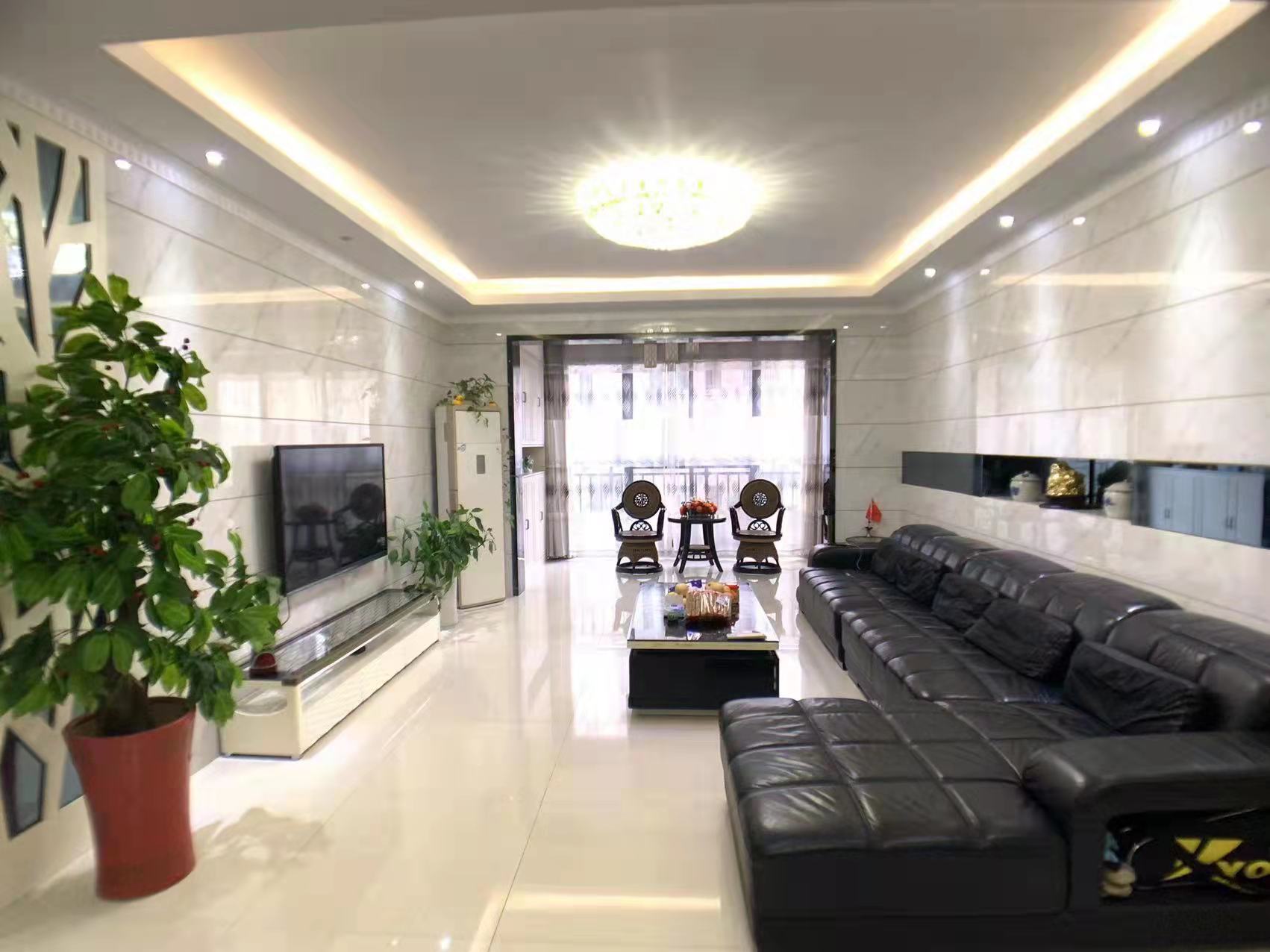 山水文园 3室2厅2卫 69.8万 山水文园 3室2厅2卫 69.8万客厅