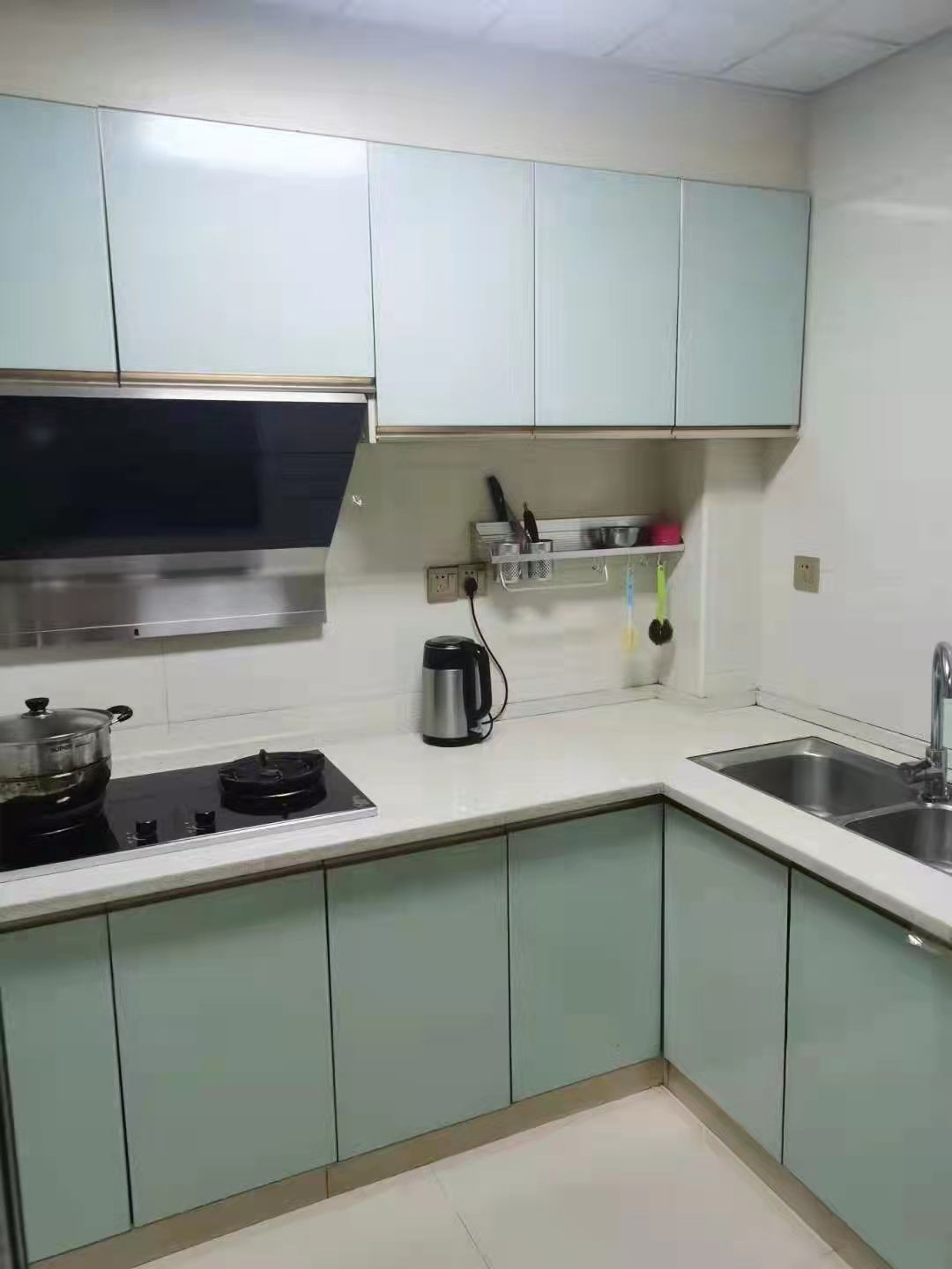 铂金时代 3室2厅1卫 2000.0元/月 铂金时代 3室2厅1卫 2000.0元/月室内图