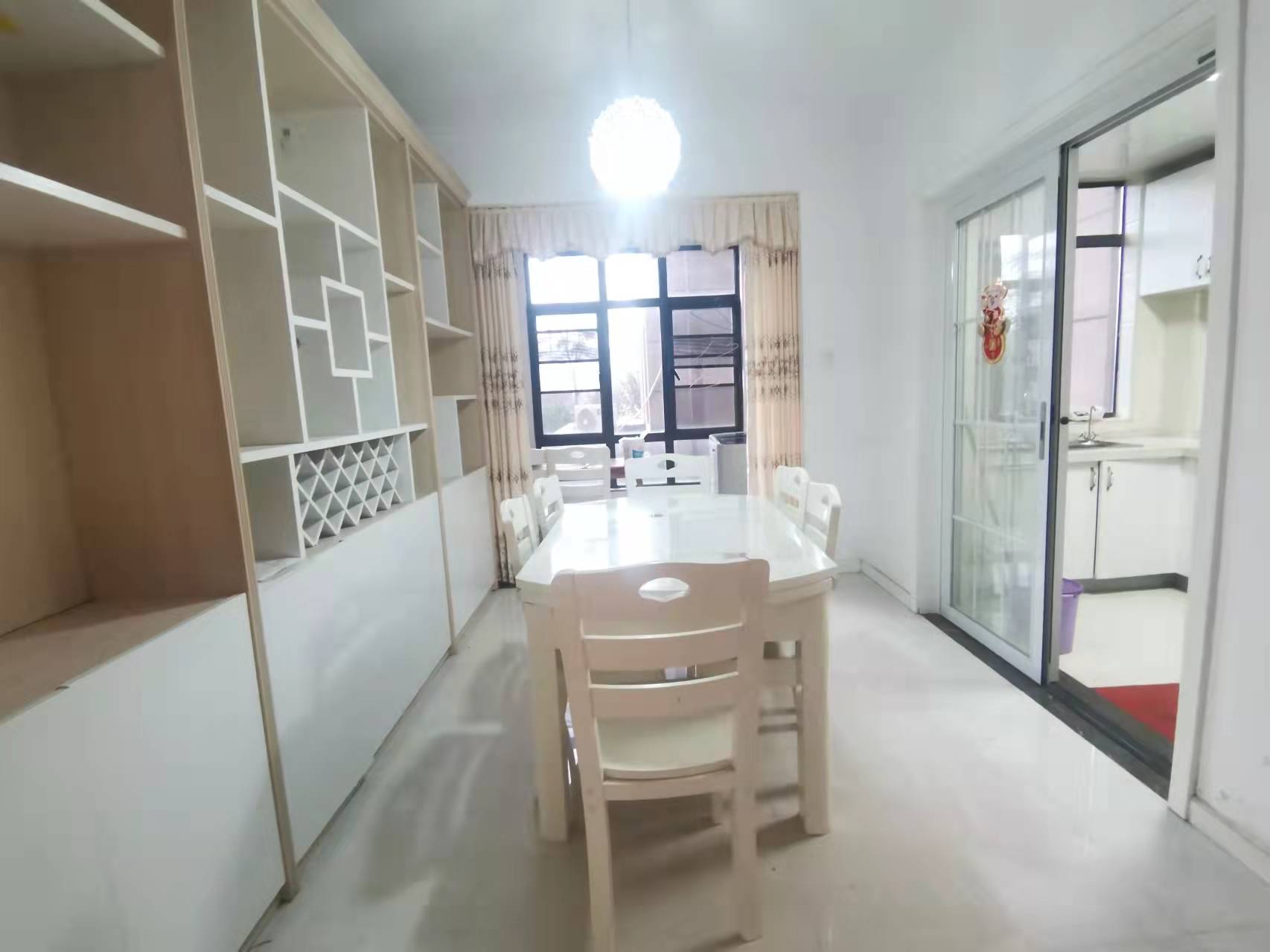 经世龙城 3室2厅1卫 68.0万 经世龙城 3室2厅1卫 68.0万客厅