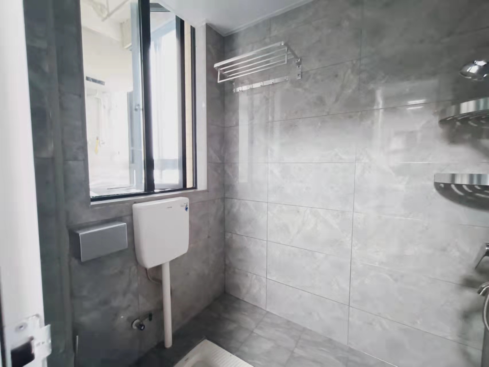 雄森国际  2室1厅1卫    1680.0元/月 雄森国际  2室1厅1卫    1680.0元/月室内图