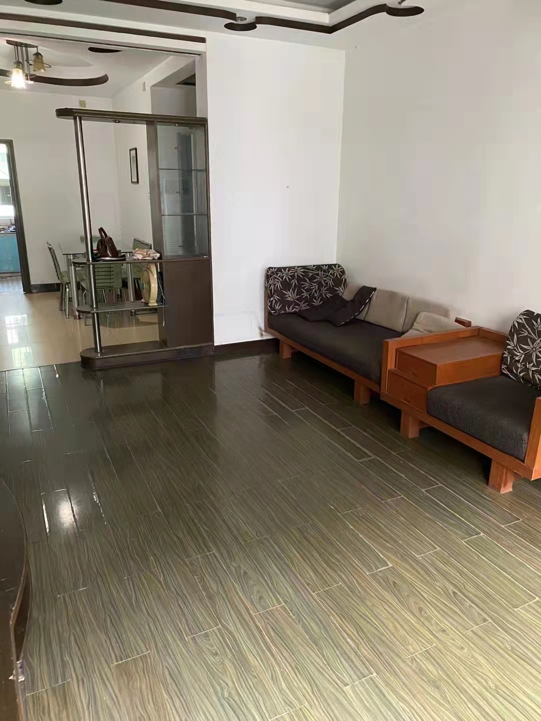 新华一村 2室2厅1卫 1200.00元/月 新华一村 2室2厅1卫 1200.00元/月室内图