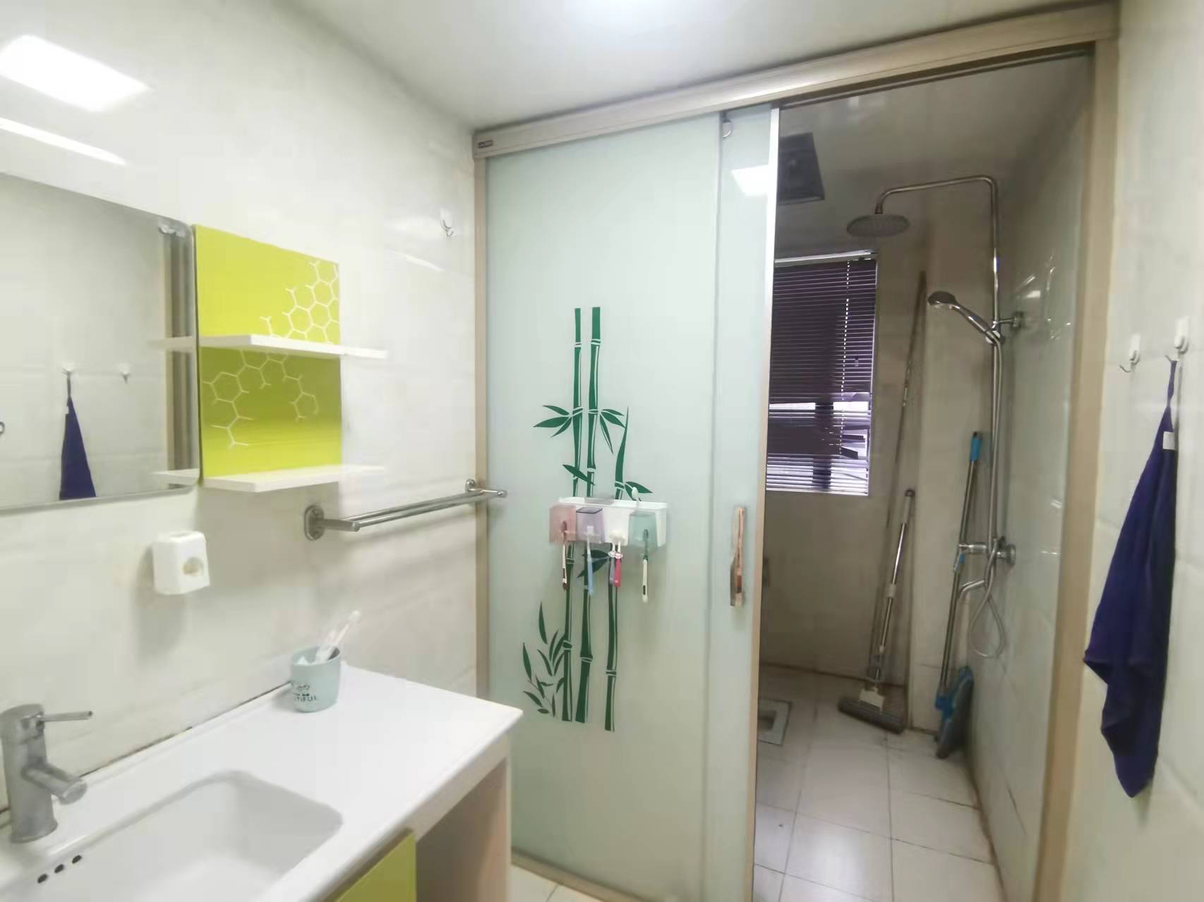 经世龙城 3室2厅1卫 68.0万 经世龙城 3室2厅1卫 68.0万客厅