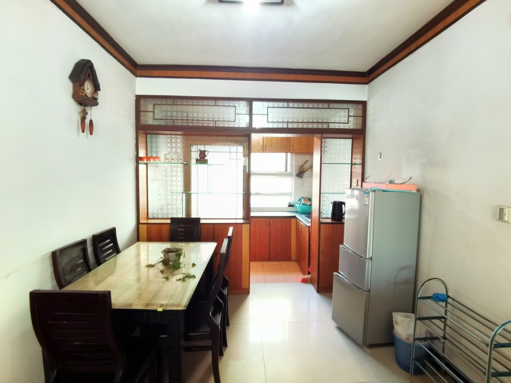 映荷园 4室2厅2卫 65.80万 映荷园 4室2厅2卫 65.80万客厅