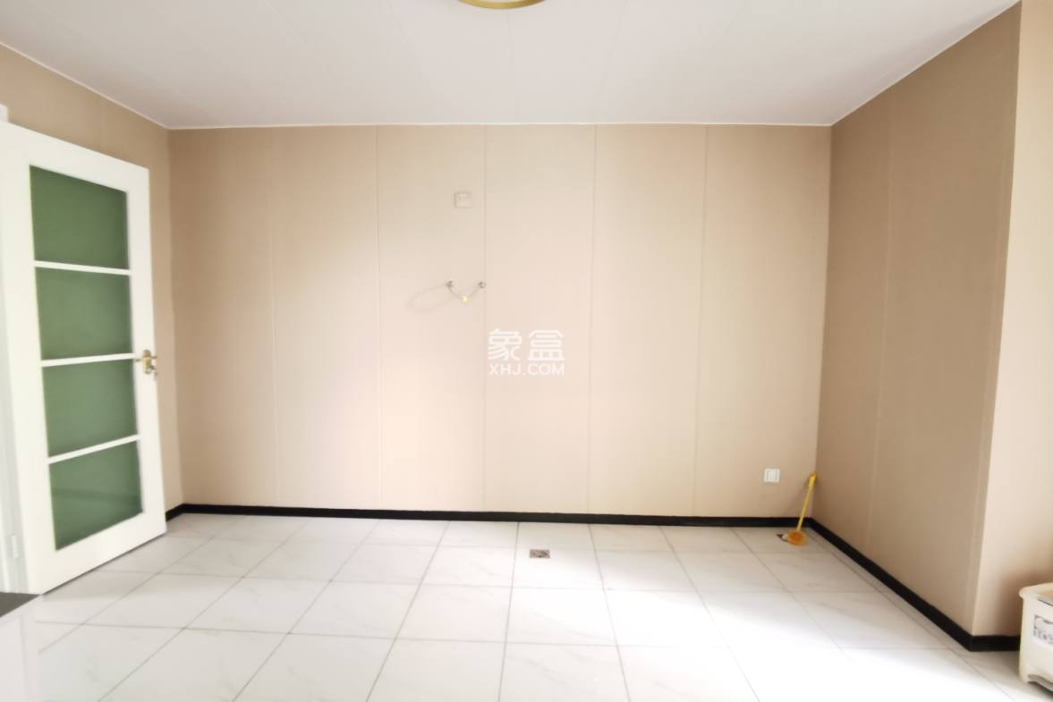 紫荆信息公寓  6室2厅1卫   22000.00元/月室内图
