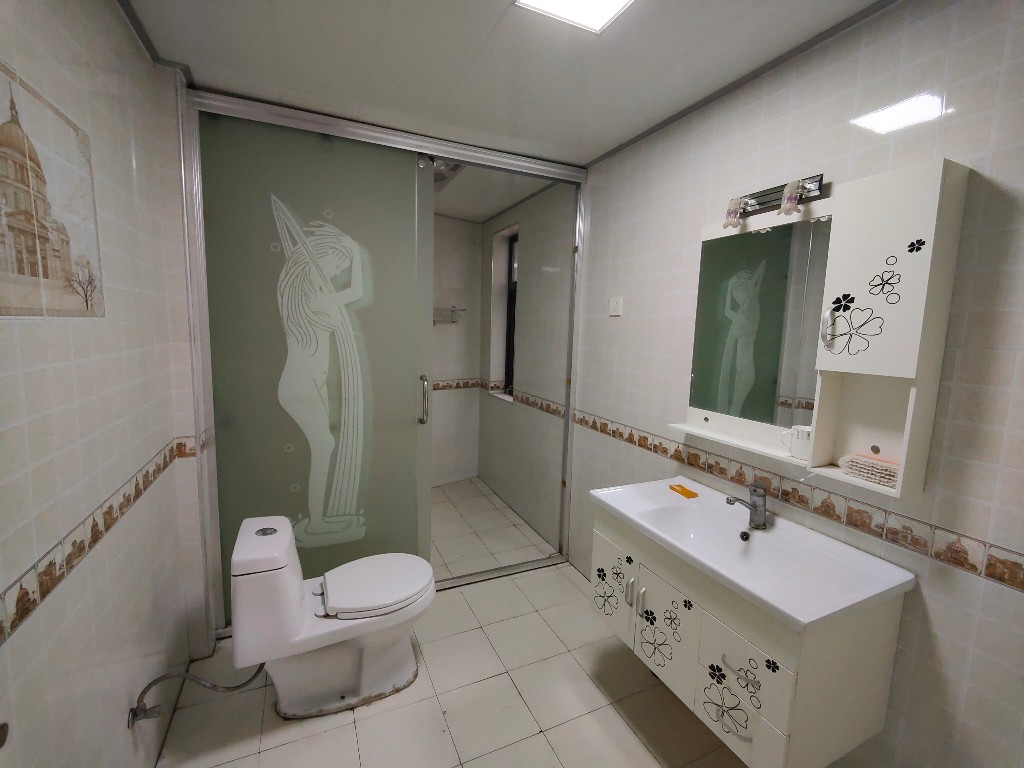 紫苑江岸  3室2厅1卫   1800.00元/月室内图