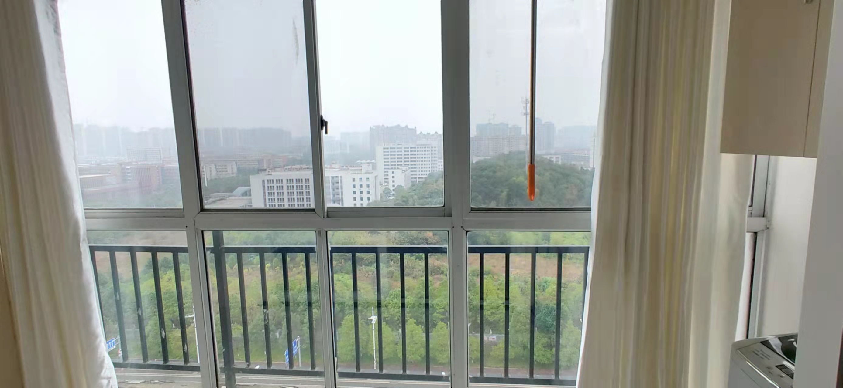 学府花园（文苑瑞景）  2室2厅1卫   68.80万卧室