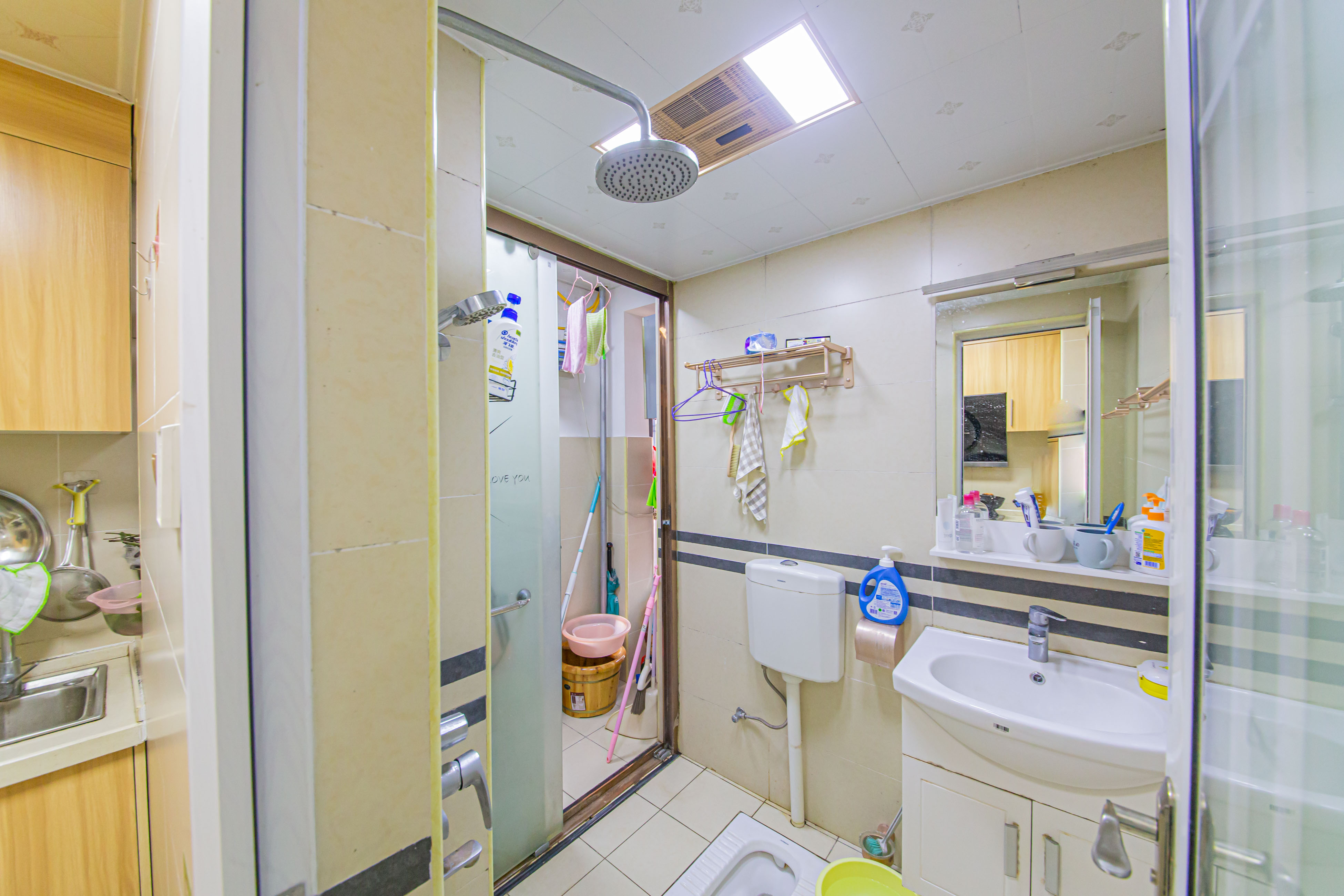 中建芙蓉工社  1室1厅1卫   54.00万卫生间