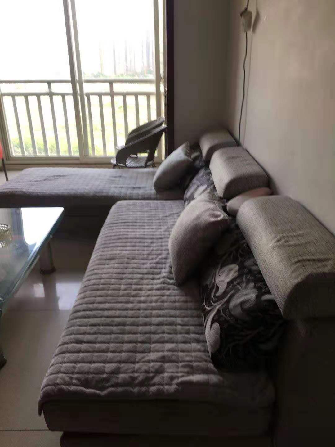 二江花园  2室2厅1卫    1700.0元/月 二江花园  2室2厅1卫    1700.0元/月