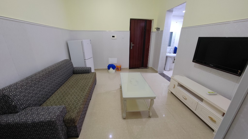 南湖春天  1室1厅1卫    1600.0元/月 南湖春天  1室1厅1卫    1600.0元/月室内图