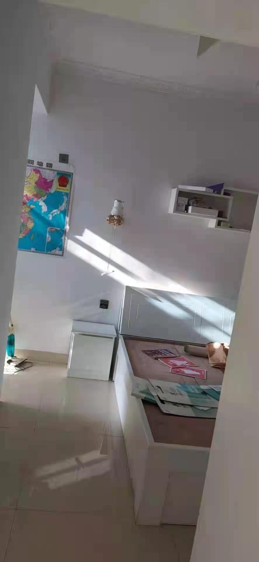 金鹿花园 2室2厅1卫 1600.0元/月 金鹿花园 2室2厅1卫 1600.0元/月室内图