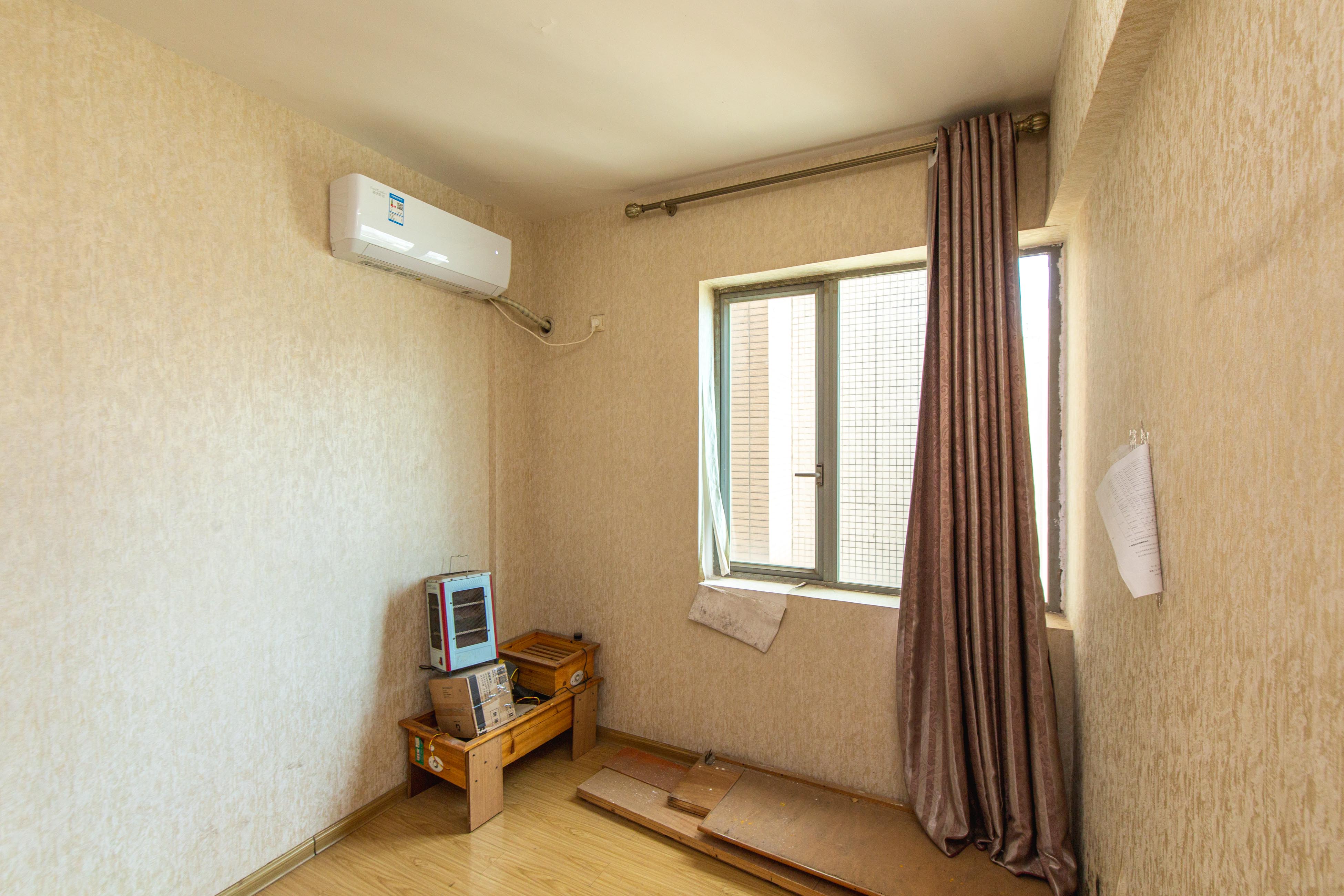 新城新世界一二三期 2室2厅1卫 97.0万 新城新世界一二三期 2室2厅1卫 97.0万卧室