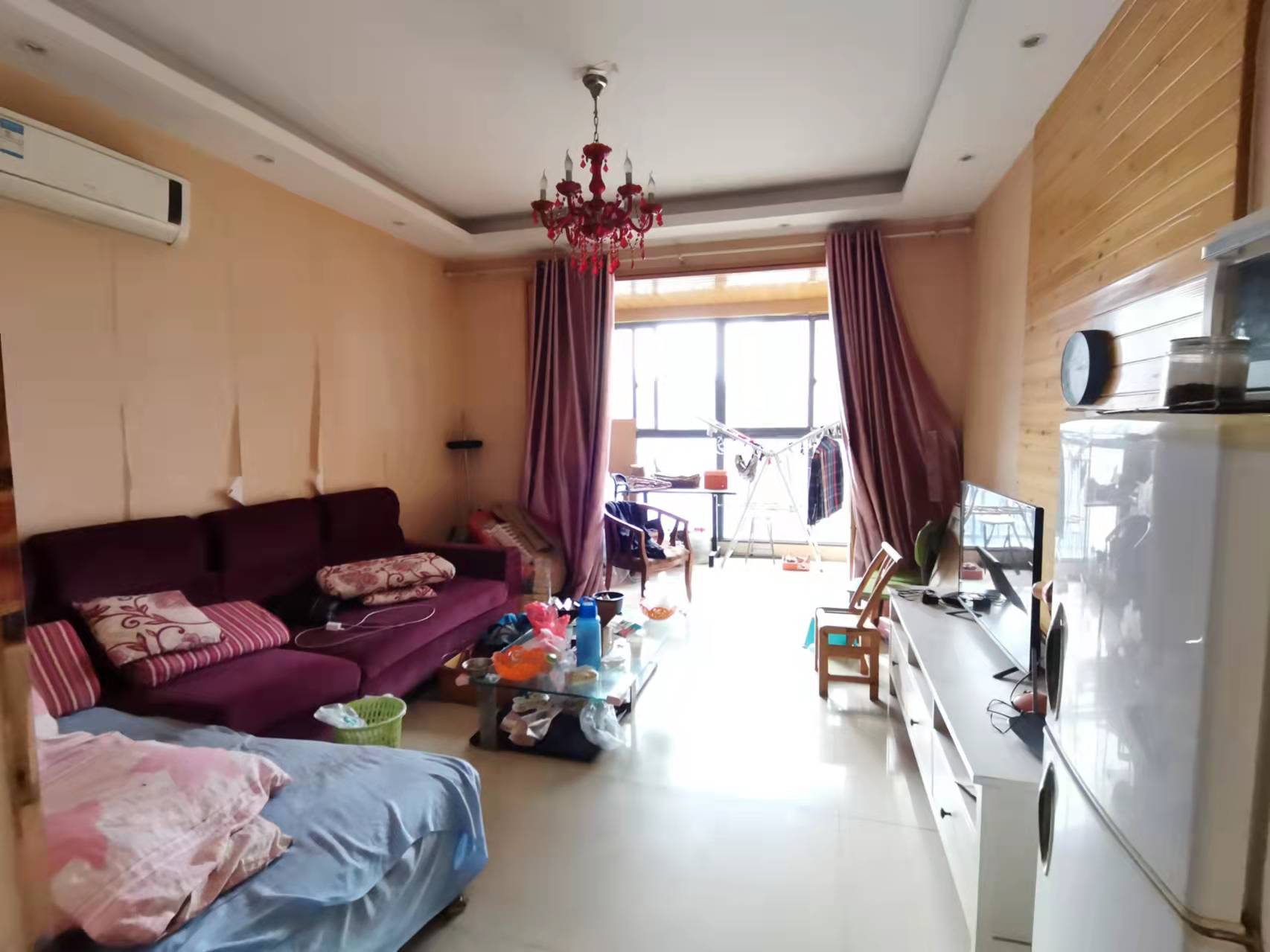 山水文园 2室2厅1卫 58.0万 山水文园 2室2厅1卫 58.0万客厅