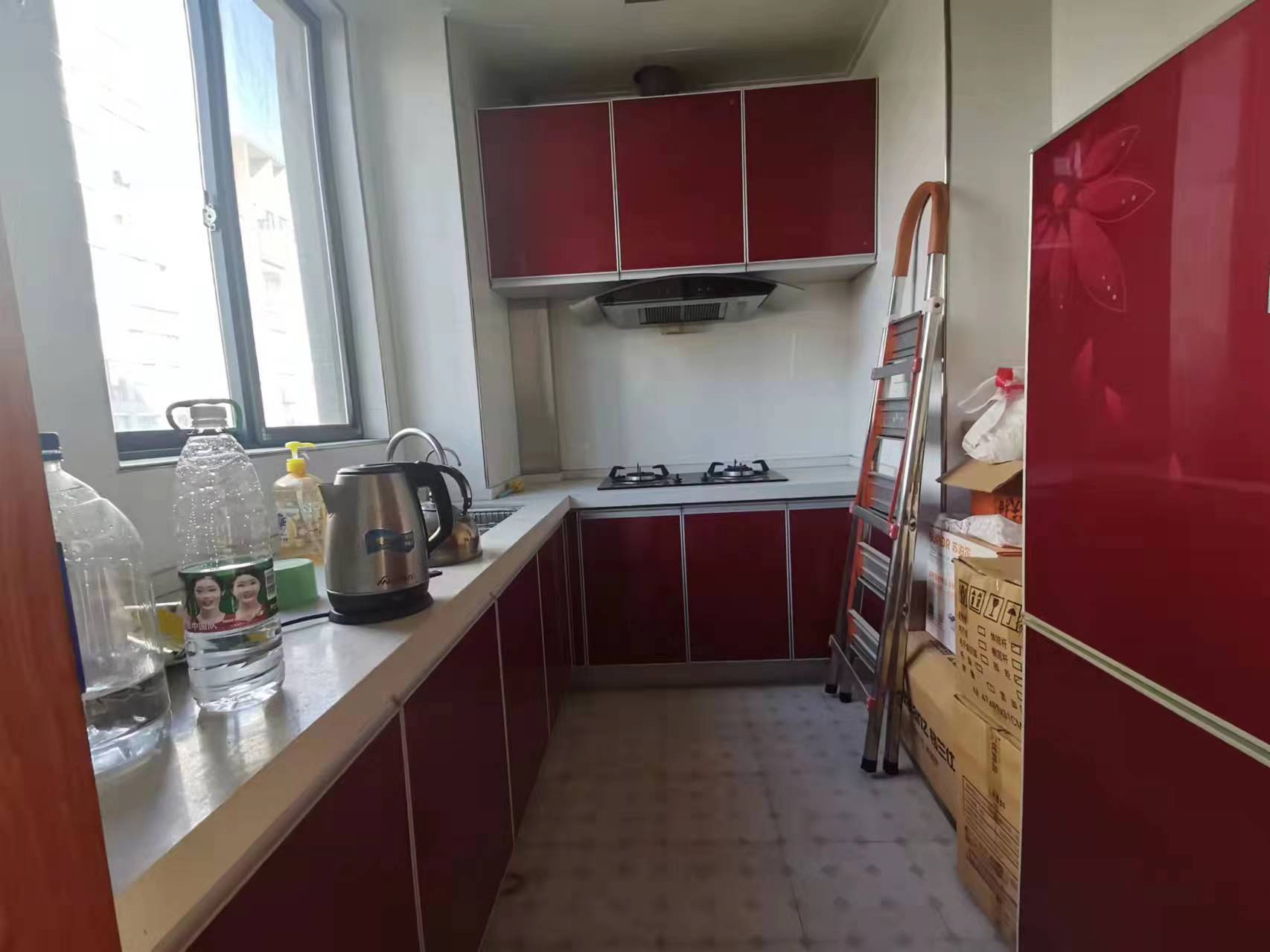 山水文园 2室2厅1卫 58.0万 山水文园 2室2厅1卫 58.0万客厅