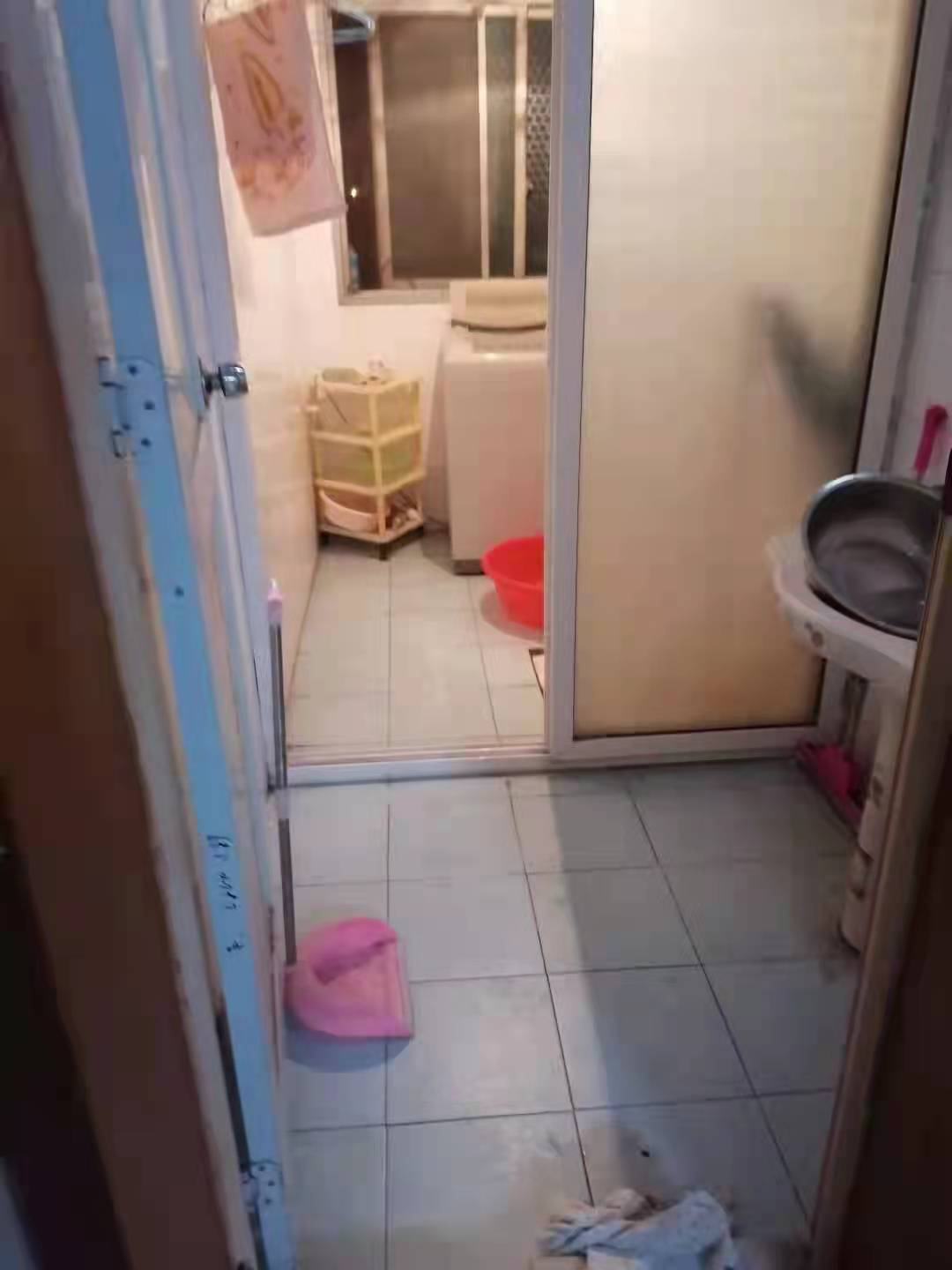 人民北路散盘 2室2厅1卫 700.00元/月 人民北路散盘 2室2厅1卫 700.00元/月室内图