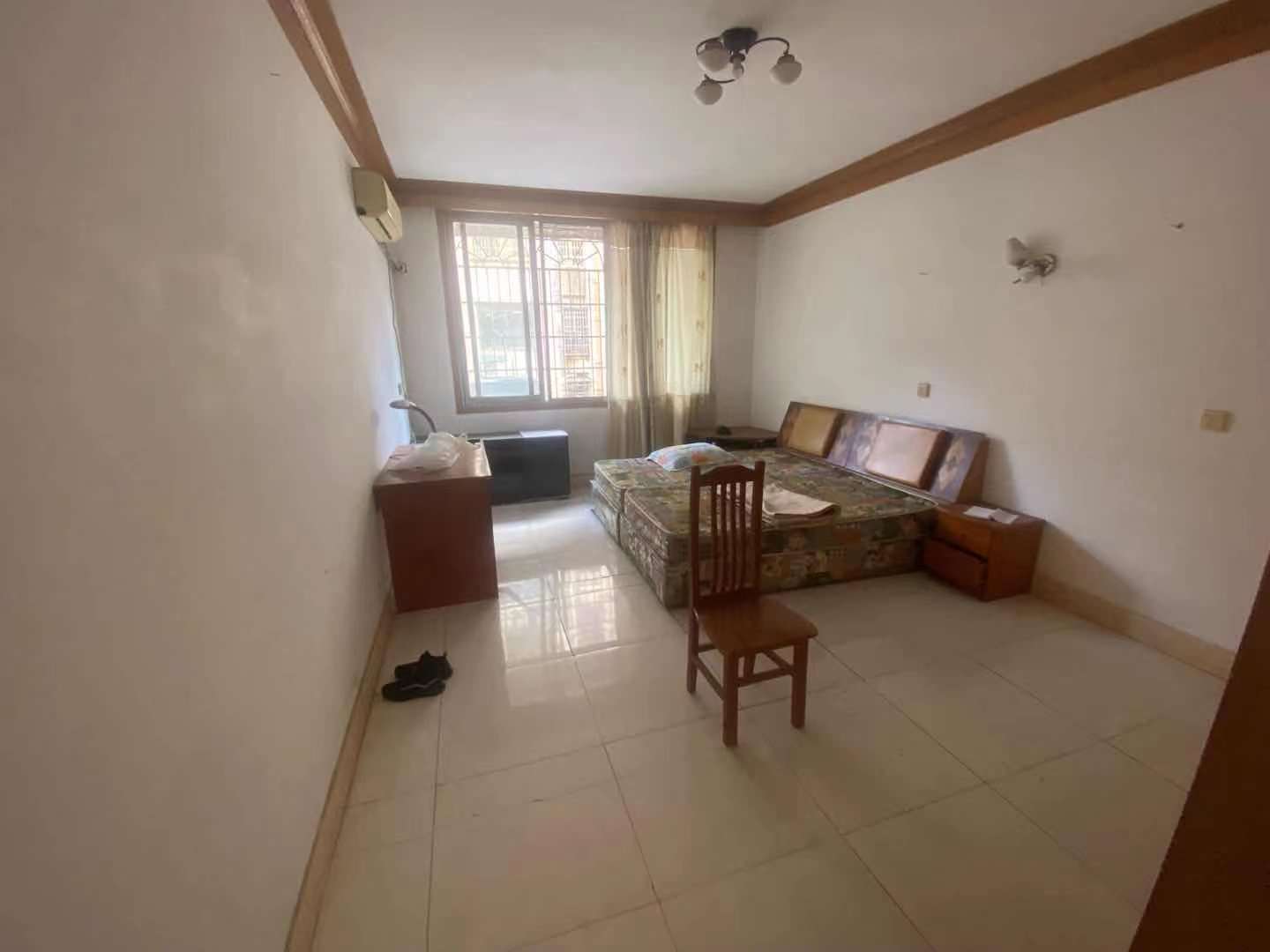 阳光馨庭苑 3室2厅1卫 700.0元/月 阳光馨庭苑 3室2厅1卫 700.0元/月室内图