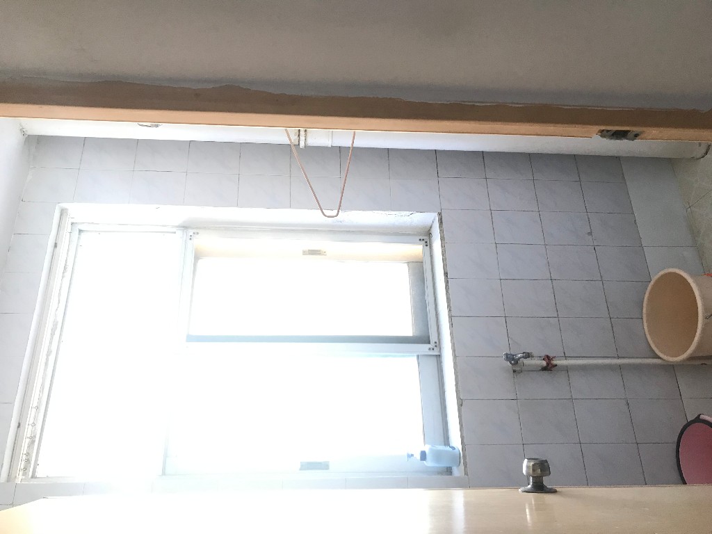 雷锋山小区  3室2厅2卫    1100.0元/月 雷锋山小区  3室2厅2卫    1100.0元/月室内图