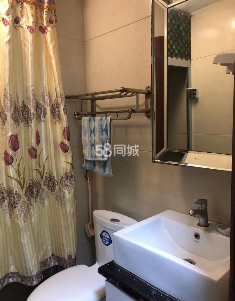 碧桂园 3室2厅1卫 1800.0元/月 碧桂园 3室2厅1卫 1800.0元/月室内图