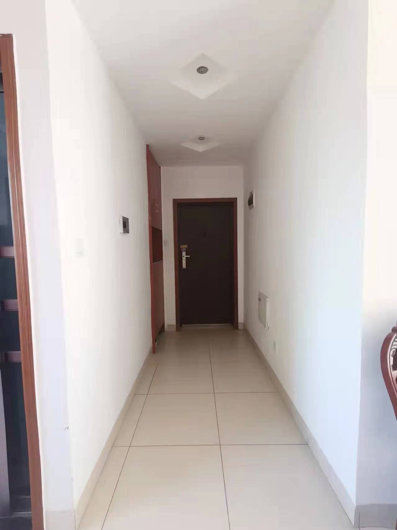 山水文园 2室2厅1卫 58.0万 山水文园 2室2厅1卫 58.0万客厅