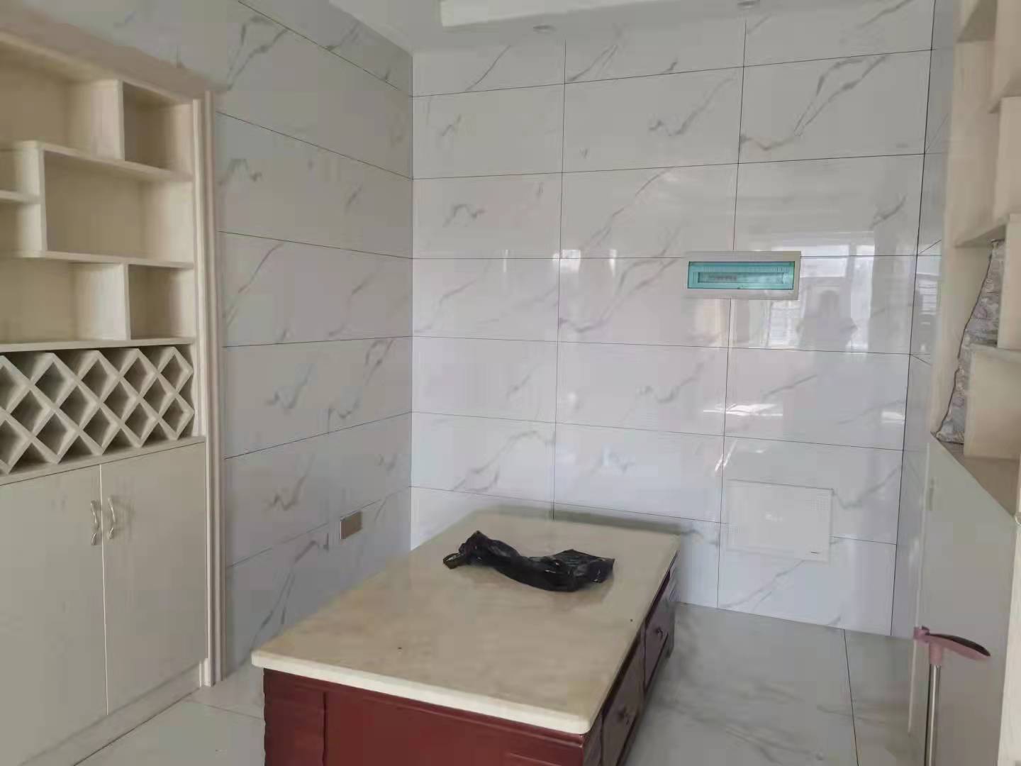 百弘学府城  3室2厅1卫    82.0万 百弘学府城  3室2厅1卫    82.0万客厅