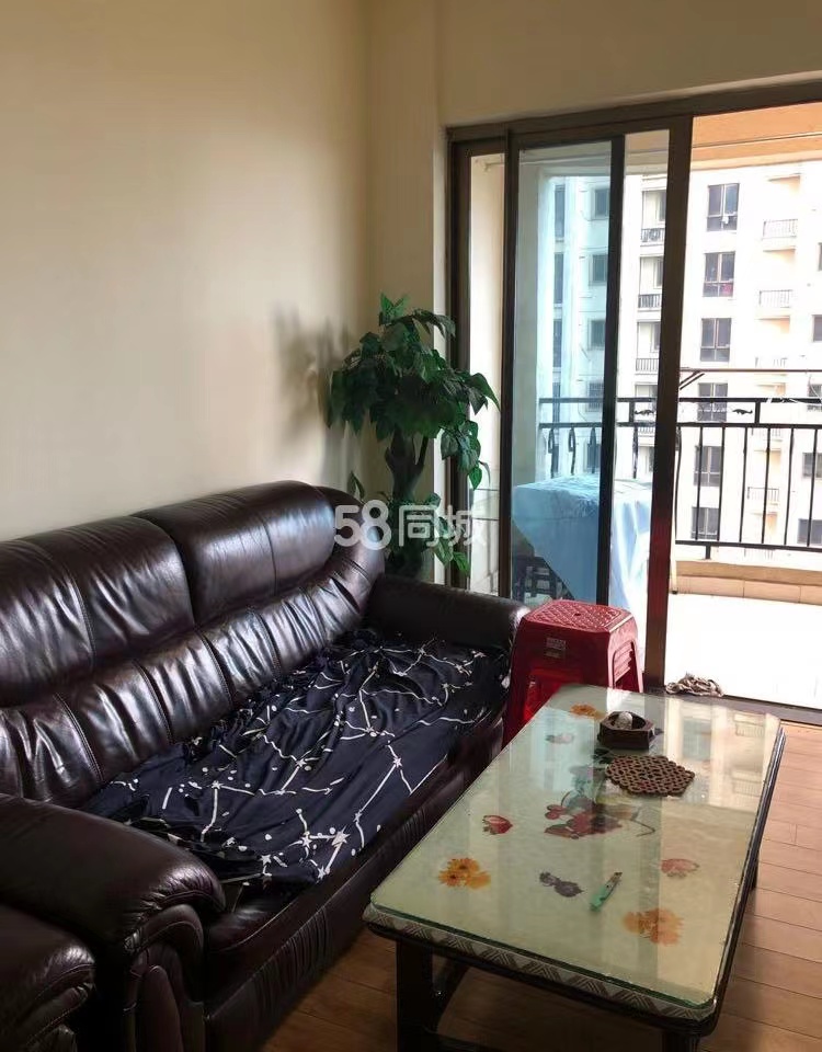 碧桂园  3室2厅1卫    1800.0元/月 碧桂园  3室2厅1卫    1800.0元/月