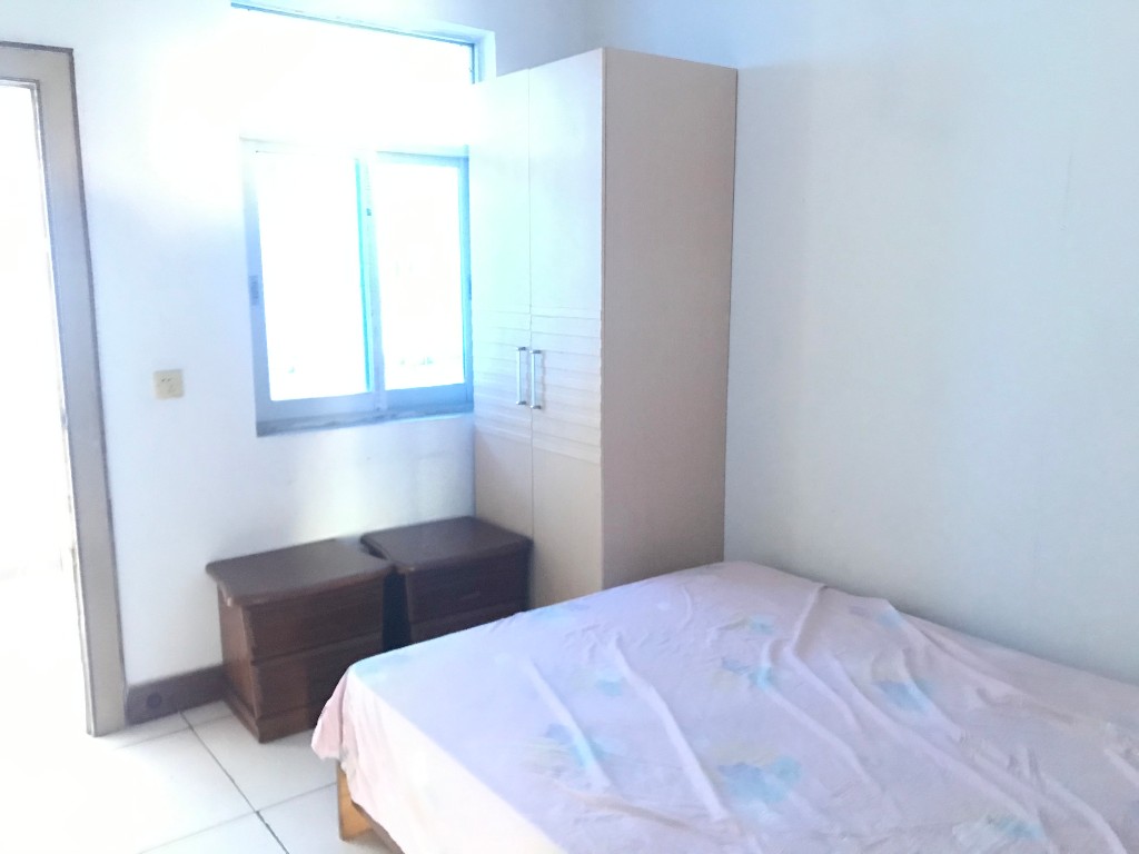 雷锋山小区  3室2厅2卫    1100.0元/月 雷锋山小区  3室2厅2卫    1100.0元/月室内图