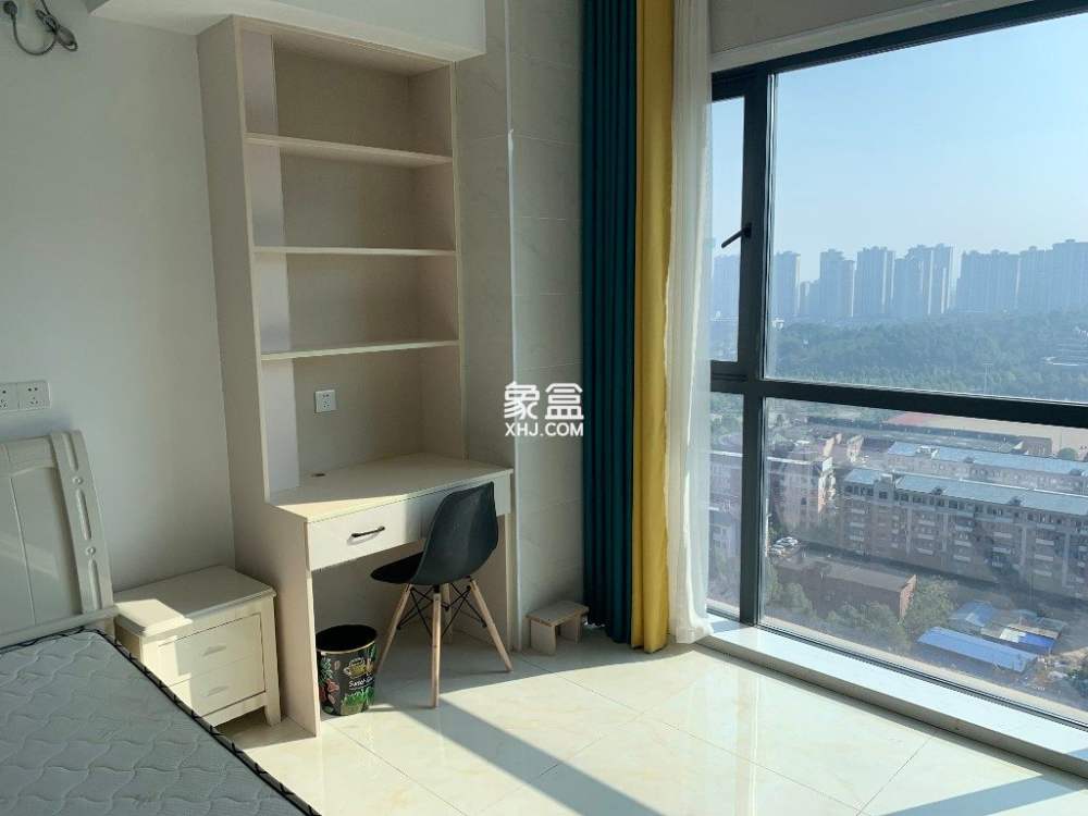 梓湖明珠  1室1厅1卫   1500.00元/月