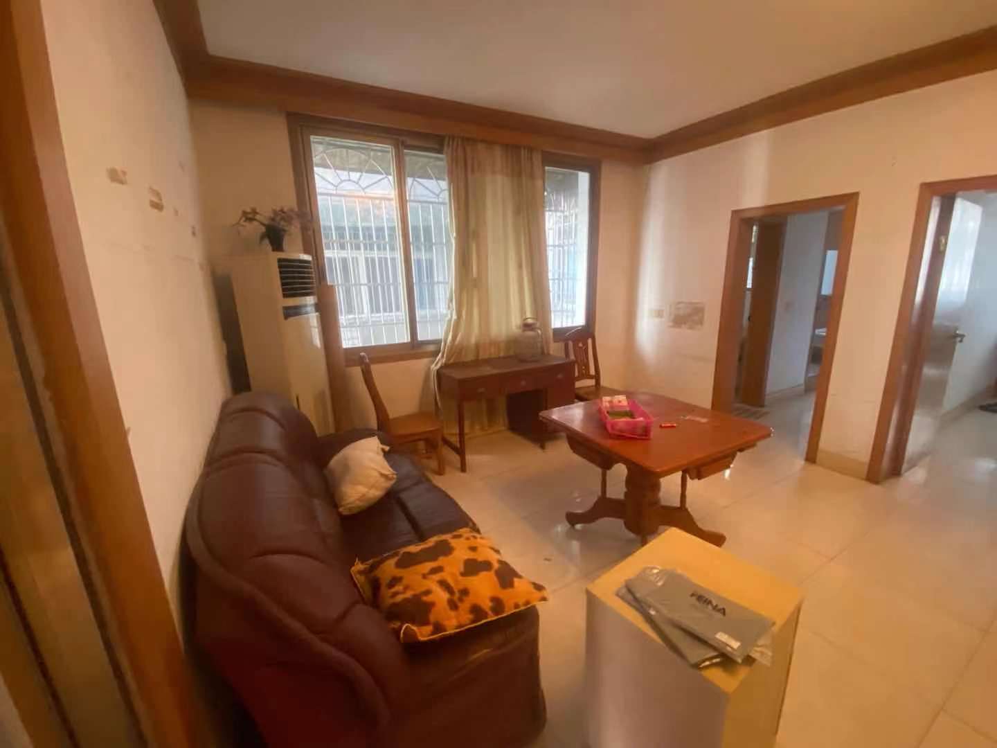 阳光馨庭苑 3室2厅1卫 700.0元/月 阳光馨庭苑 3室2厅1卫 700.0元/月室内图