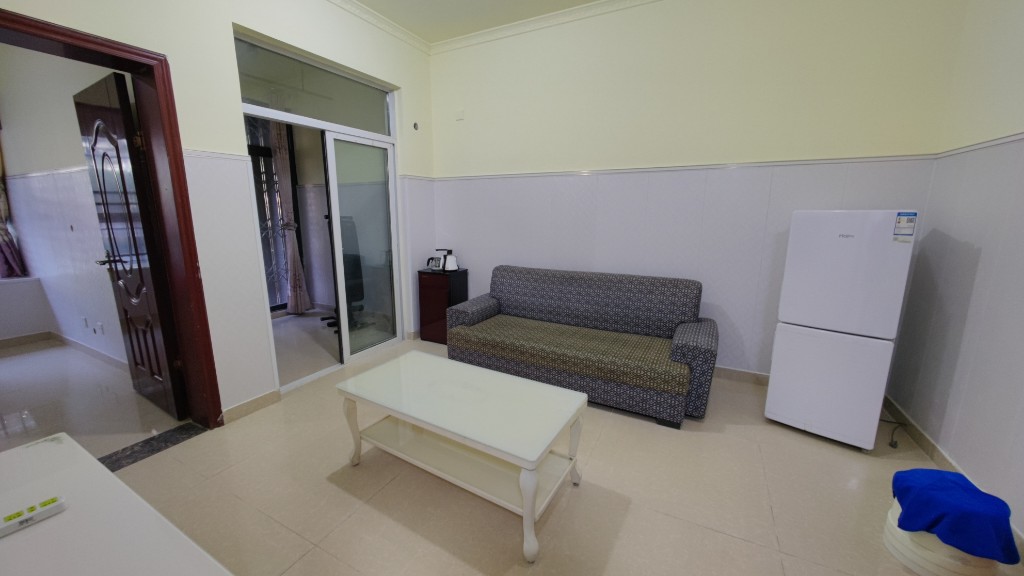 南湖春天  1室1厅1卫    1600.0元/月 南湖春天  1室1厅1卫    1600.0元/月室内图