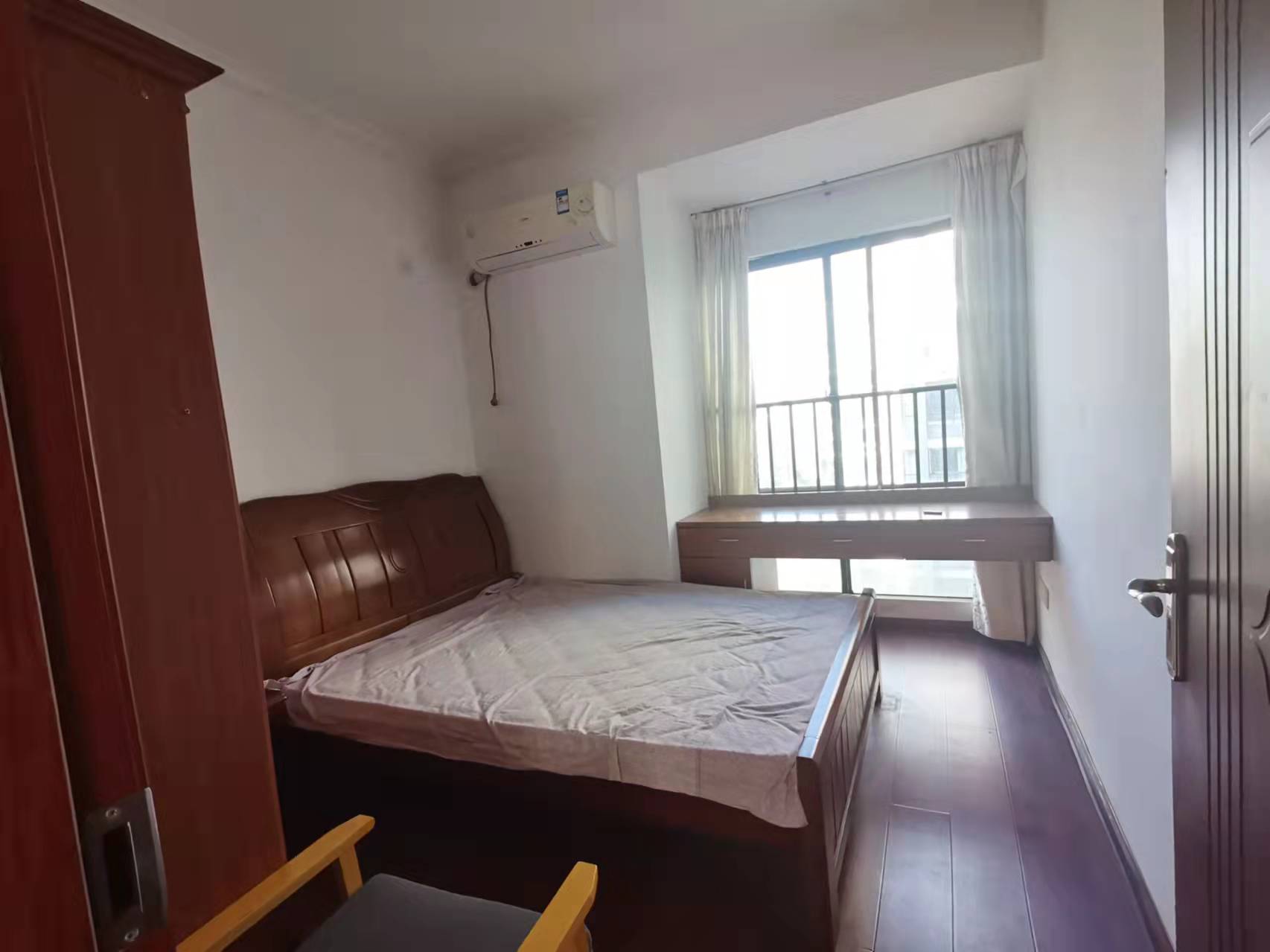 山水文园 2室2厅1卫 58.0万 山水文园 2室2厅1卫 58.0万客厅