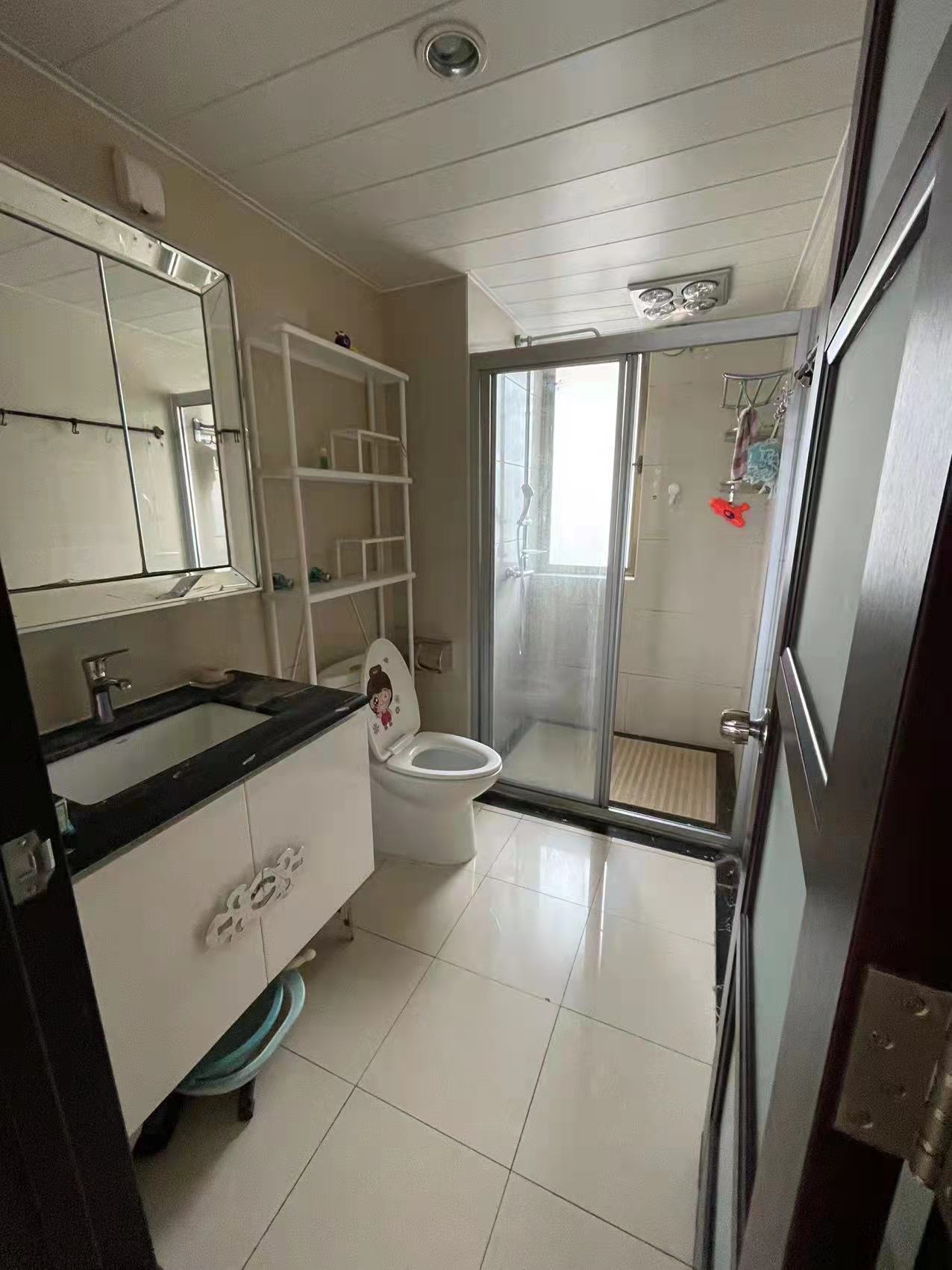 碧桂园 3室2厅2卫 2800.0元/月 碧桂园 3室2厅2卫 2800.0元/月室内图