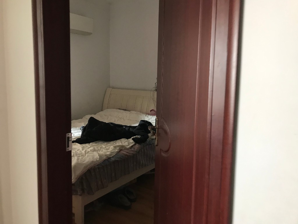 万城国际 2室2厅1卫 50.0万 万城国际 2室2厅1卫 50.0万客厅