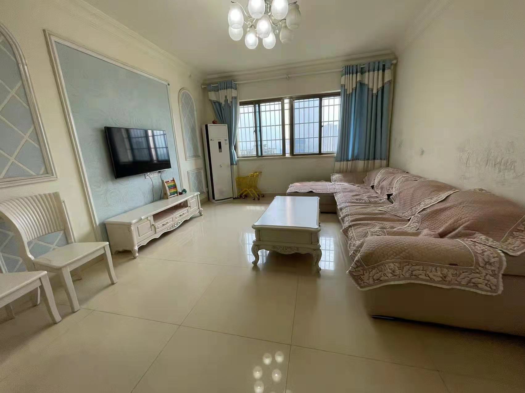 碧桂园 3室2厅2卫 2800.0元/月 碧桂园 3室2厅2卫 2800.0元/月室内图