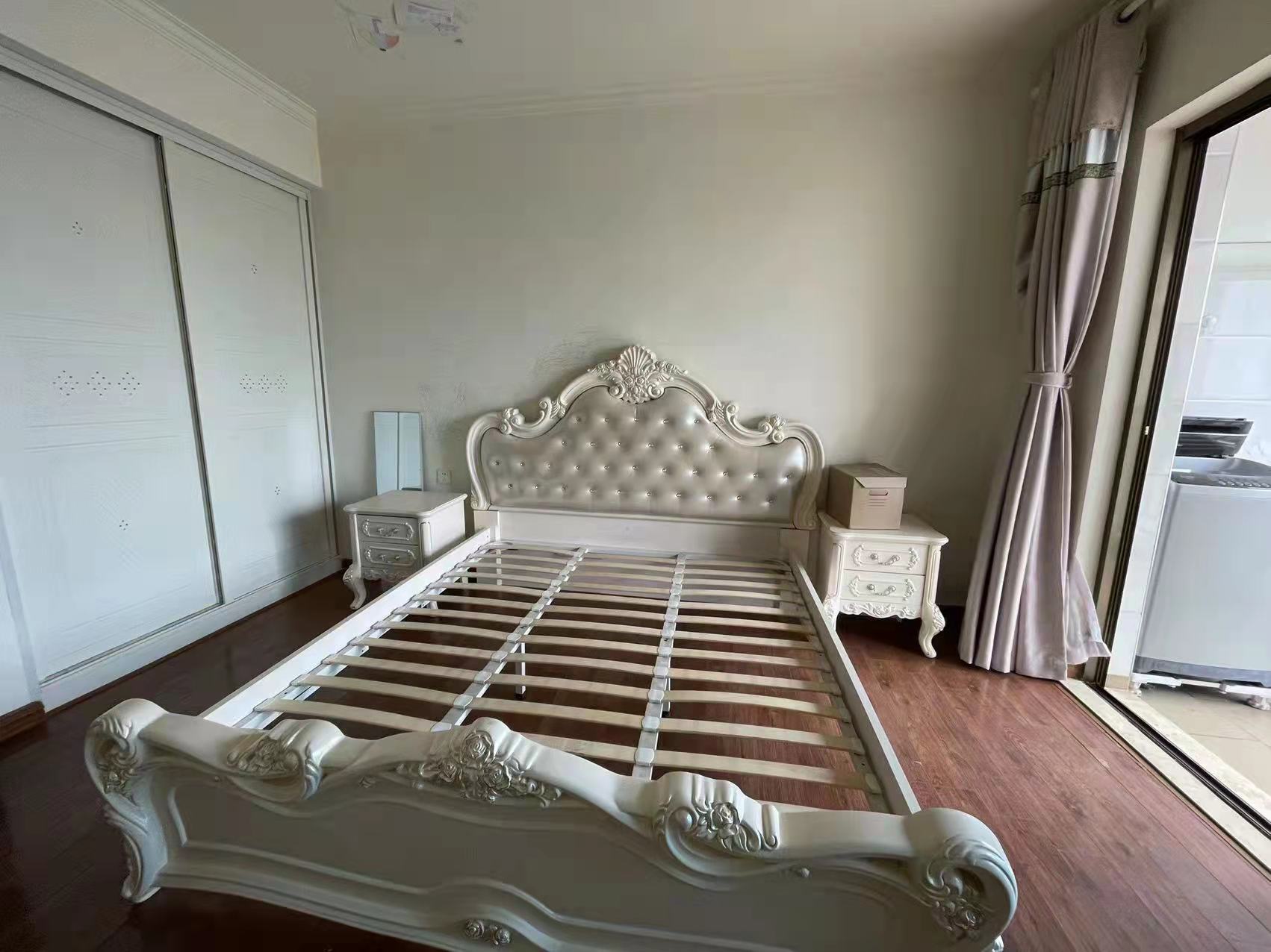 碧桂园 3室2厅2卫 2800.0元/月 碧桂园 3室2厅2卫 2800.0元/月室内图