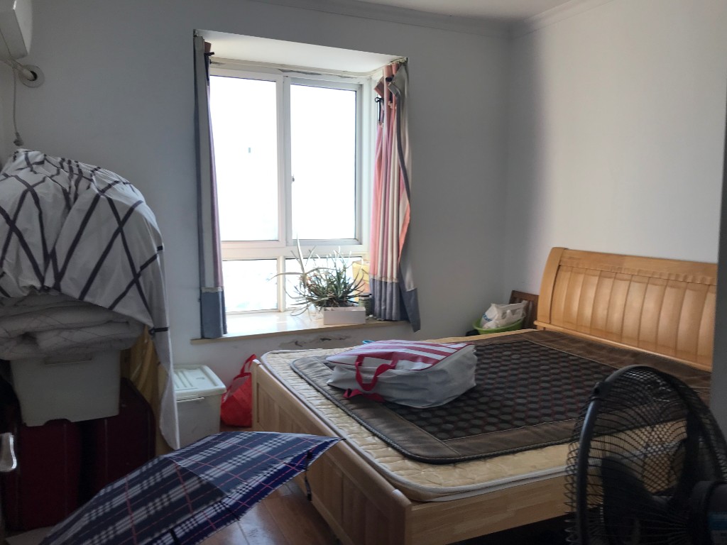 万城国际 2室2厅1卫 50.0万 万城国际 2室2厅1卫 50.0万客厅