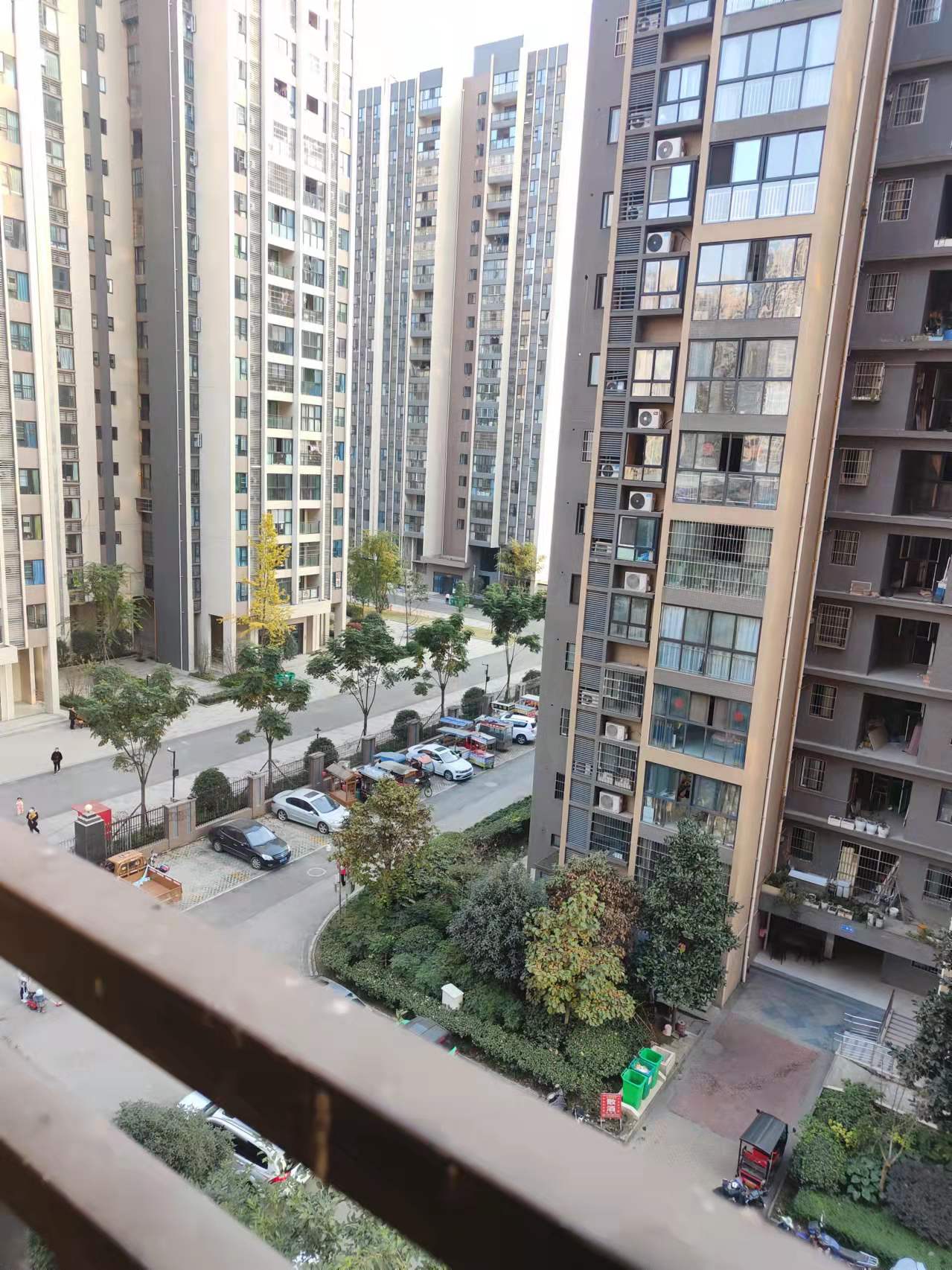 南湖春天  2室1厅1卫    1416.0元/月 南湖春天  2室1厅1卫    1416.0元/月