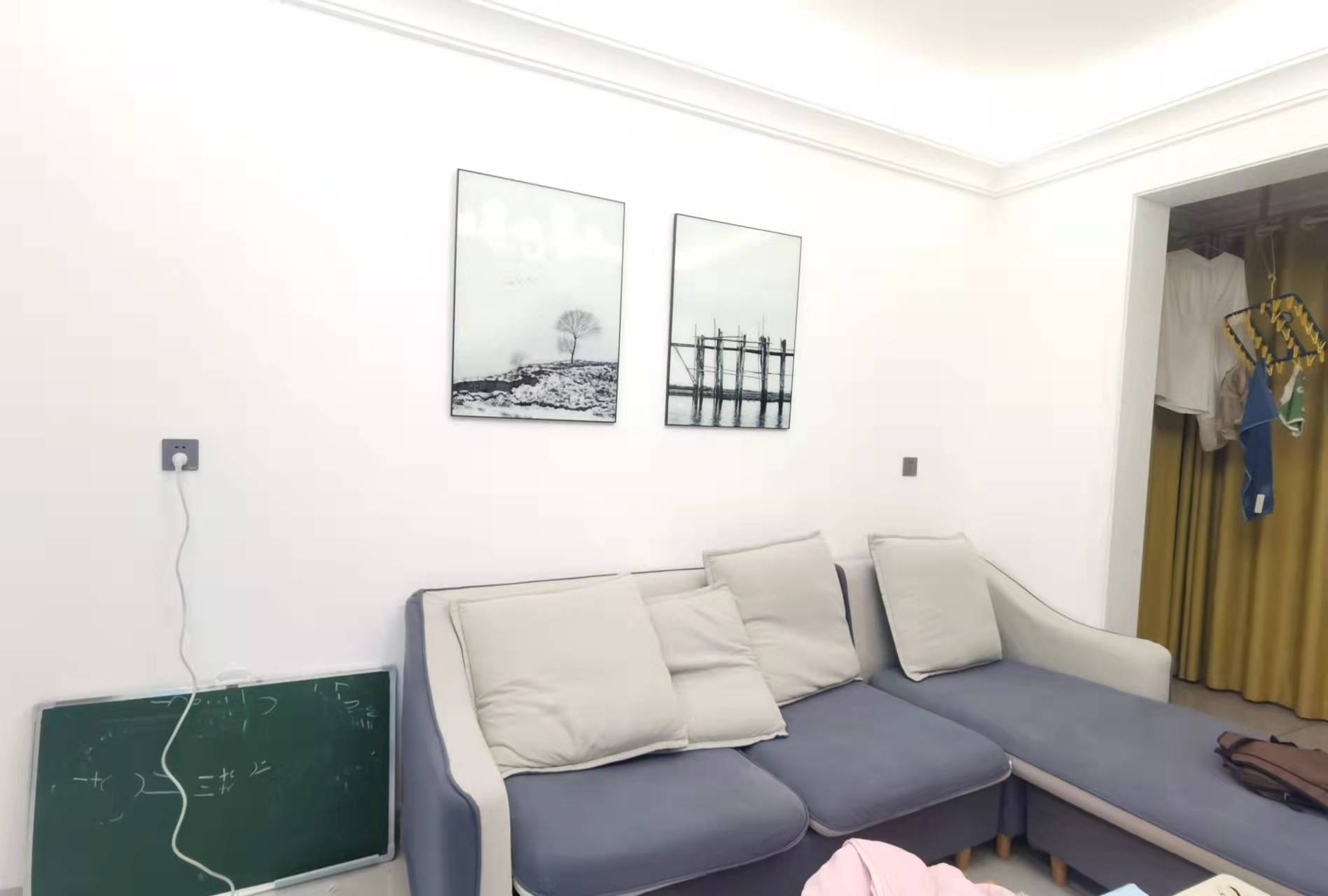 大桃路鑫桃苑安置小区 2室2厅1卫 2100.0元/月 大桃路鑫桃苑安置小区 2室2厅1卫 2100.0元/月室内图