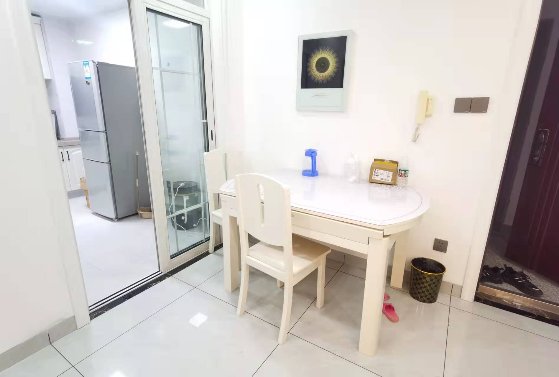 大桃路鑫桃苑安置小区 2室2厅1卫 2100.0元/月 大桃路鑫桃苑安置小区 2室2厅1卫 2100.0元/月室内图