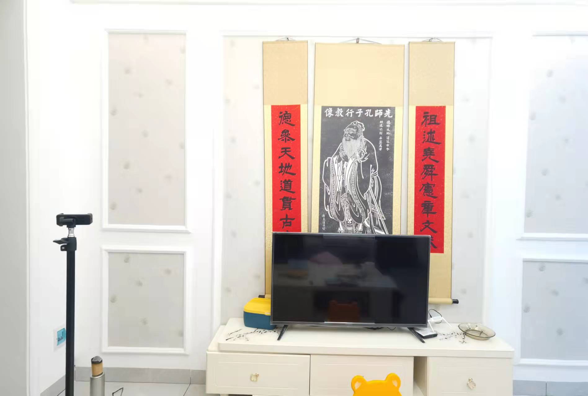 大桃路鑫桃苑安置小区 2室2厅1卫 2100.0元/月 大桃路鑫桃苑安置小区 2室2厅1卫 2100.0元/月室内图